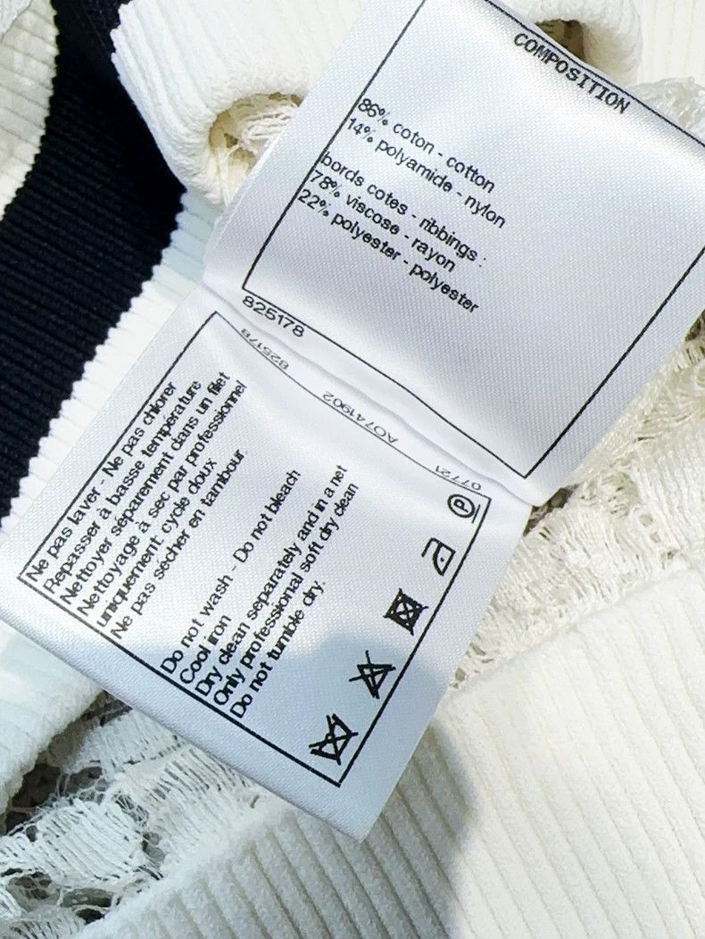 Chanel Chanel 17P white 36 yards black edge hollow V-neck long-sl Size XS / US 0-2 / IT 36-38 - 7 Thumbnail