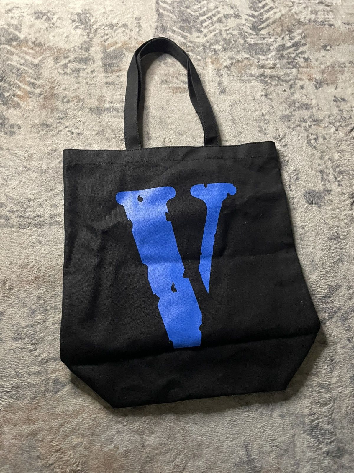 Vlone Vlone Rare MIJ Friends Tote Bag Size ONE SIZE - 4 Thumbnail