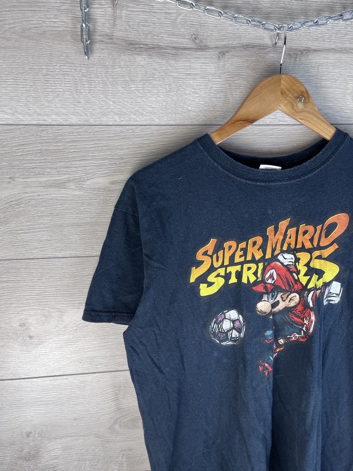 Gildan Vintage men's merch T-shirt Super Mario Stars 2007s size M Size US M / EU 48-50 / 2 - 3 Thumbnail