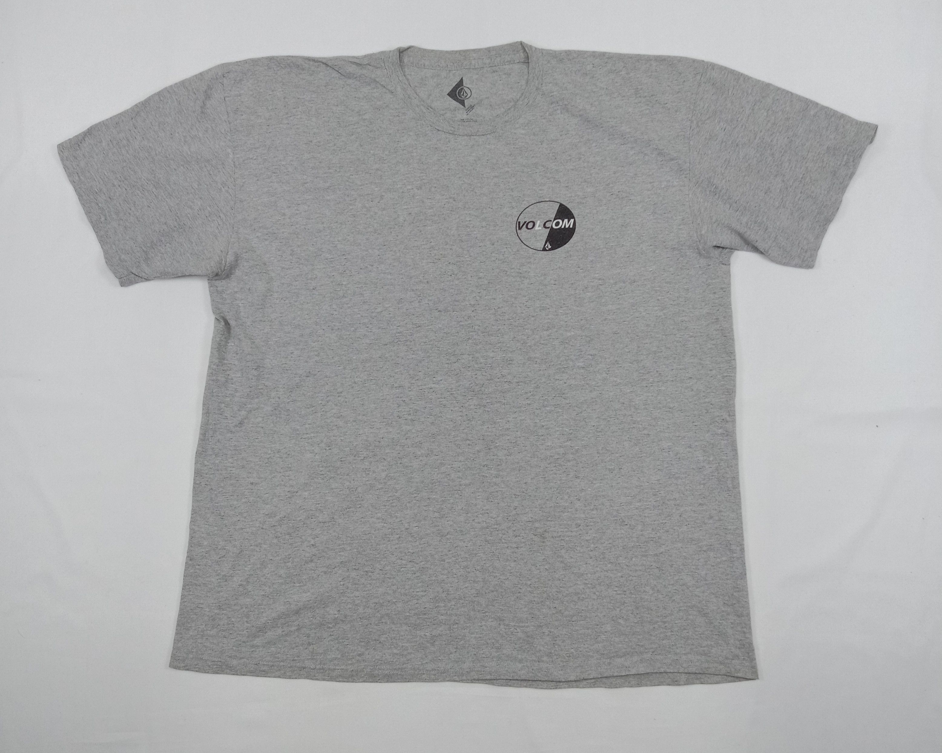 Volcom Vintage Volcom Big Logo T Shirt Size US XL / EU 56 / 4 - 3 Thumbnail