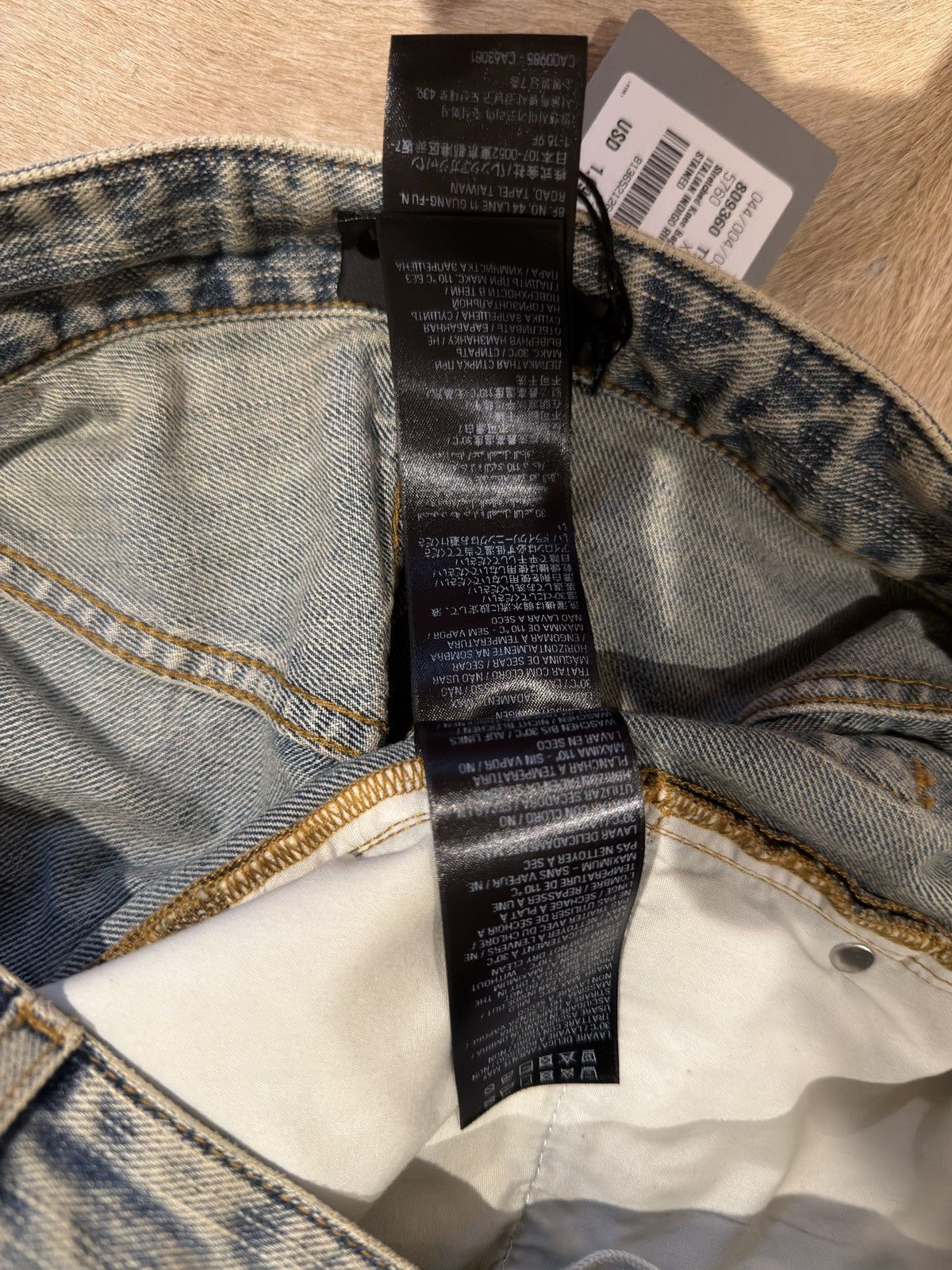 Balenciaga Balenciaga Unisex Wide Leg Jeans — Light Wash Size US 28 / EU 44 - 7 Thumbnail
