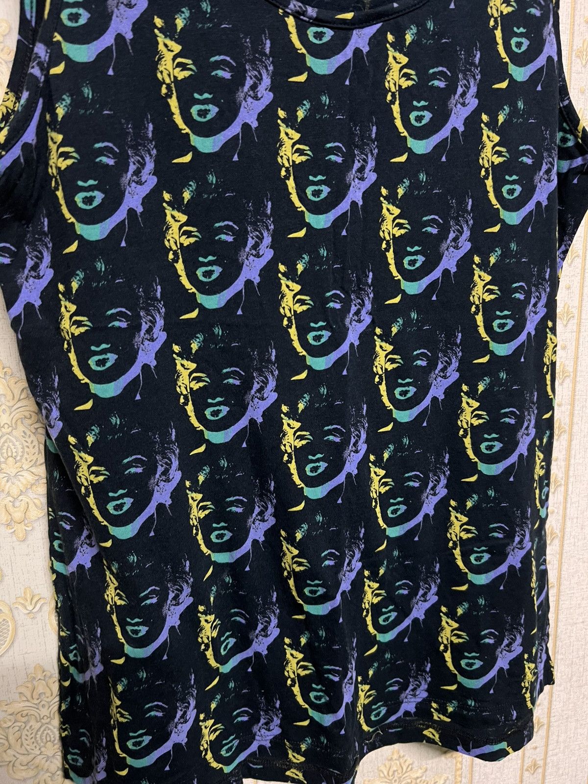 Andy Warhol × Uniqlo Uniqlo X Andy Warhol X Marilyn Monroe Full Print Tank Tops Size M / US 6-8 / IT 42-44 - 3 Thumbnail