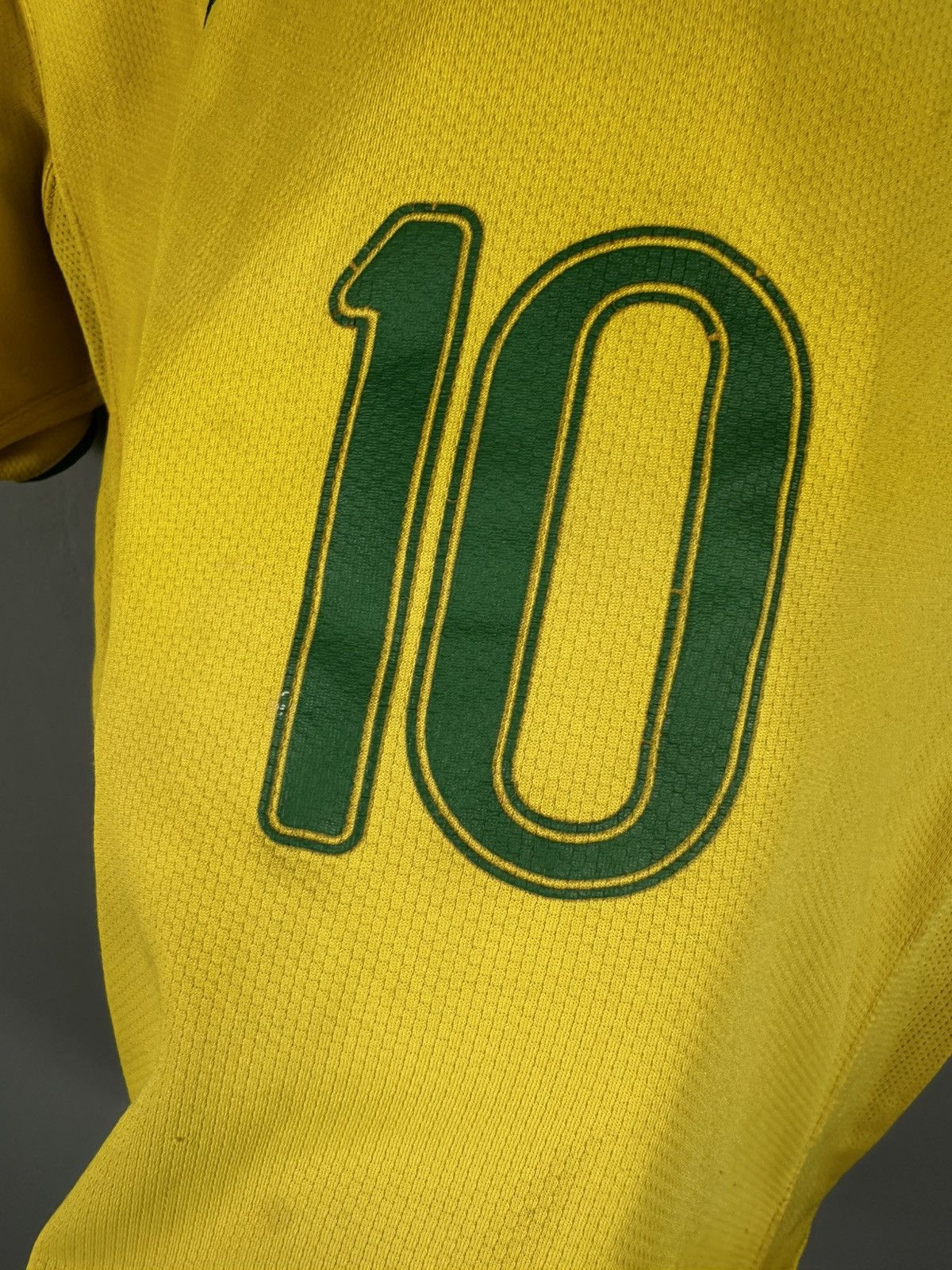 Nike Vintage Nike Ronaldinho Brazil Jersey Size US M / EU 48-50 / 2 - 4 Thumbnail