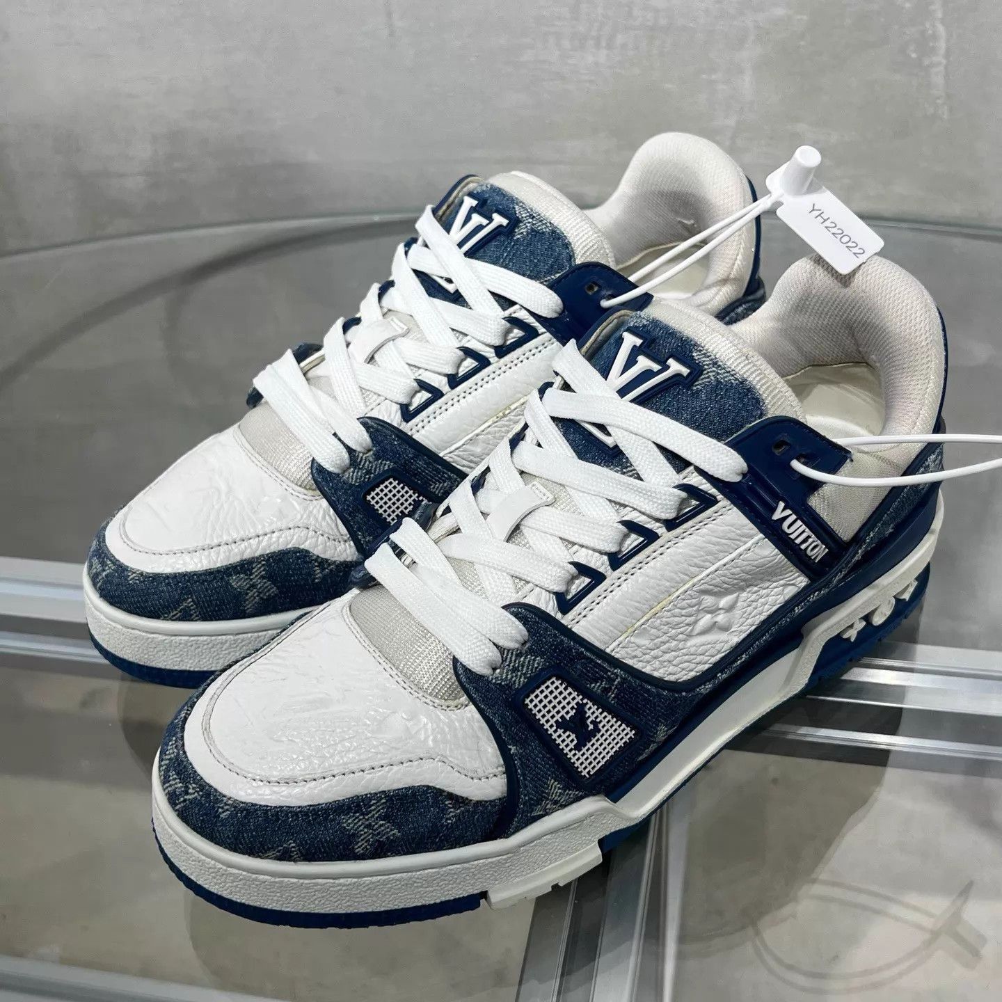 Louis Vuitton LV Trainer White Blue Denim UK4 Size US 6.5 / IT 36.5 - 2 Thumbnail