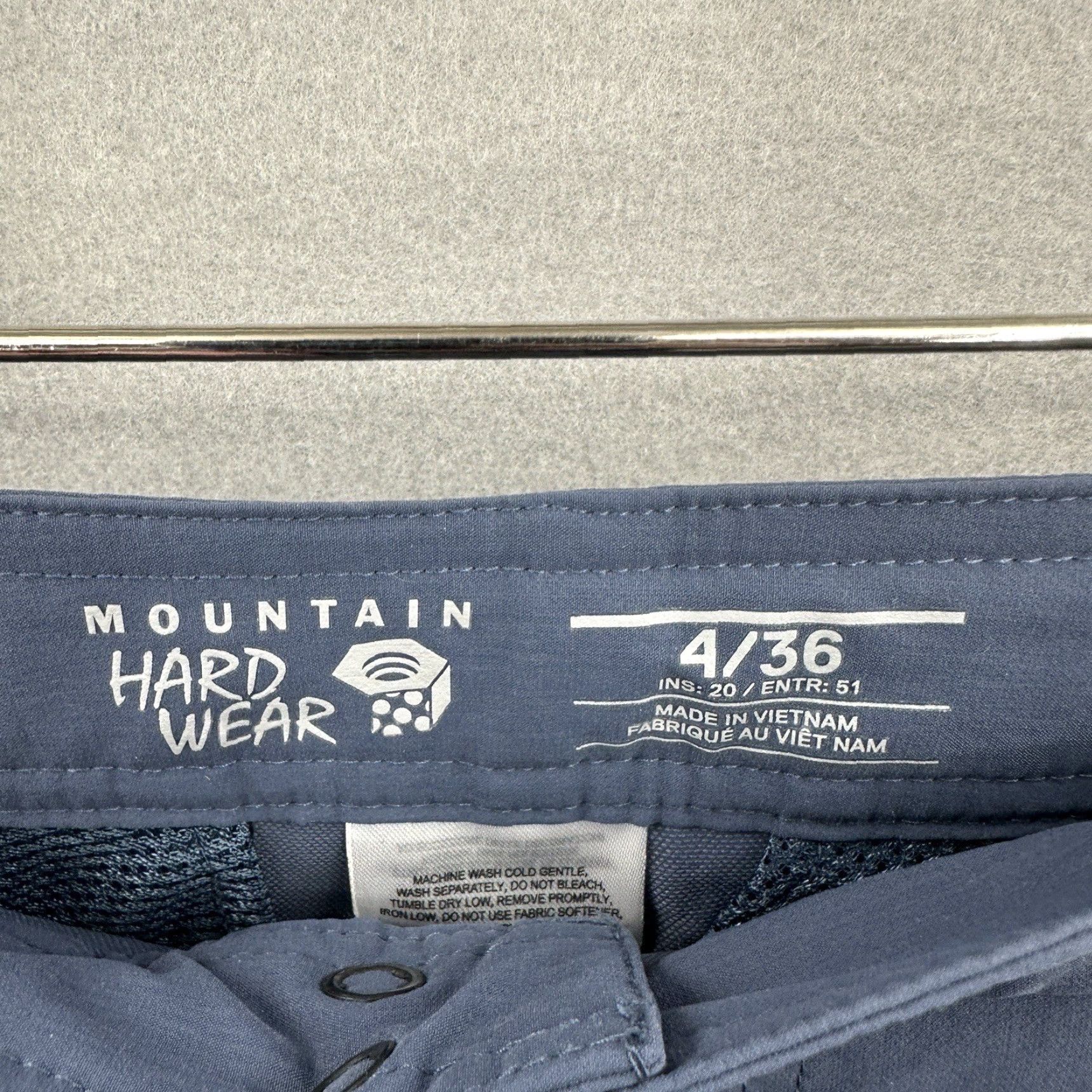 Mountain Hardwear VINTAGE Mountain Hardwear Capri Pants Womens 4 Blue Pockets Ruched Boho Crop Gorpcore N/A Size 27" / US 4 / IT 40 - 4 Thumbnail