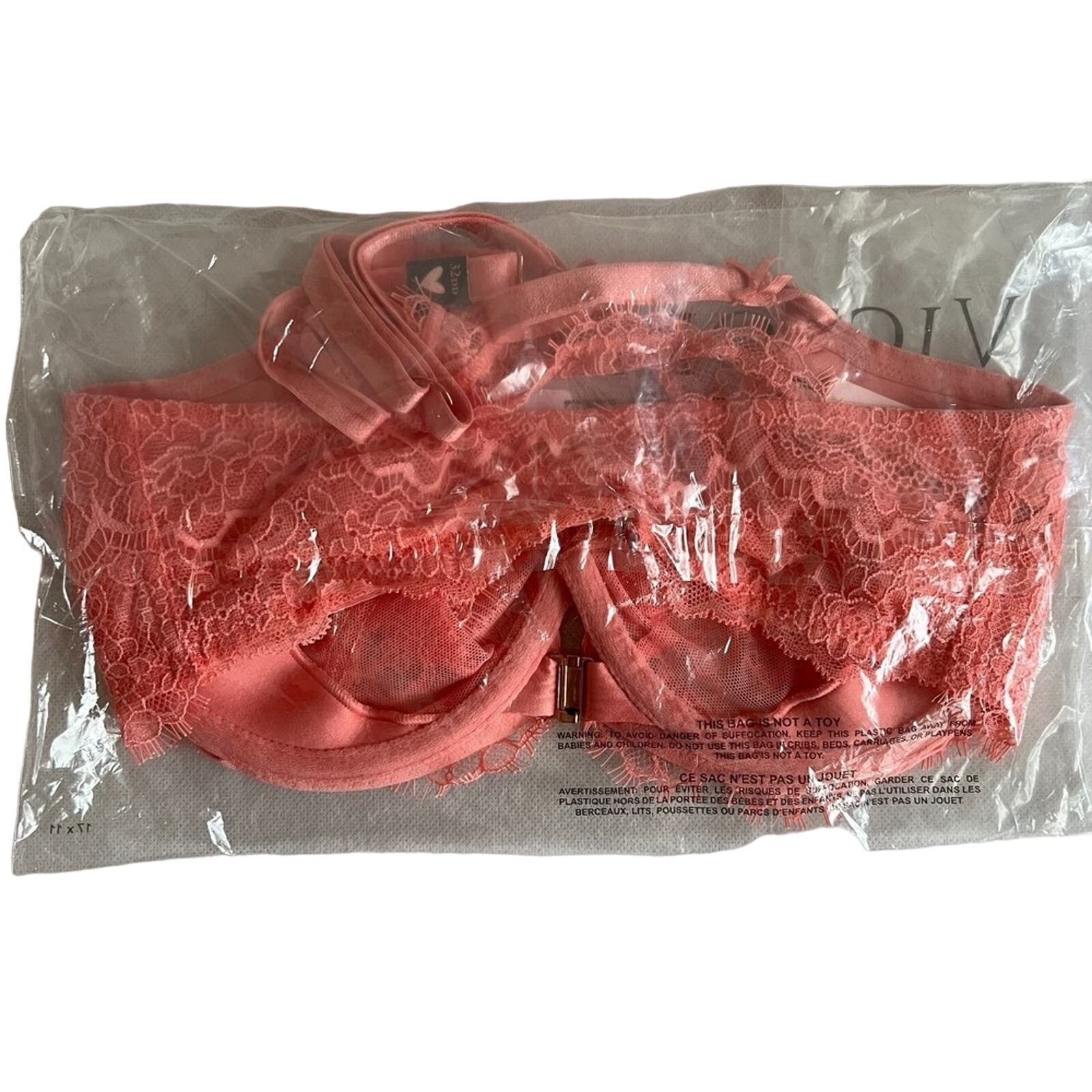 Victoria's Secret Victoria's Secret Dream Angels Balconette Push Up Bra, 32DD Size ONE SIZE - 6 Thumbnail
