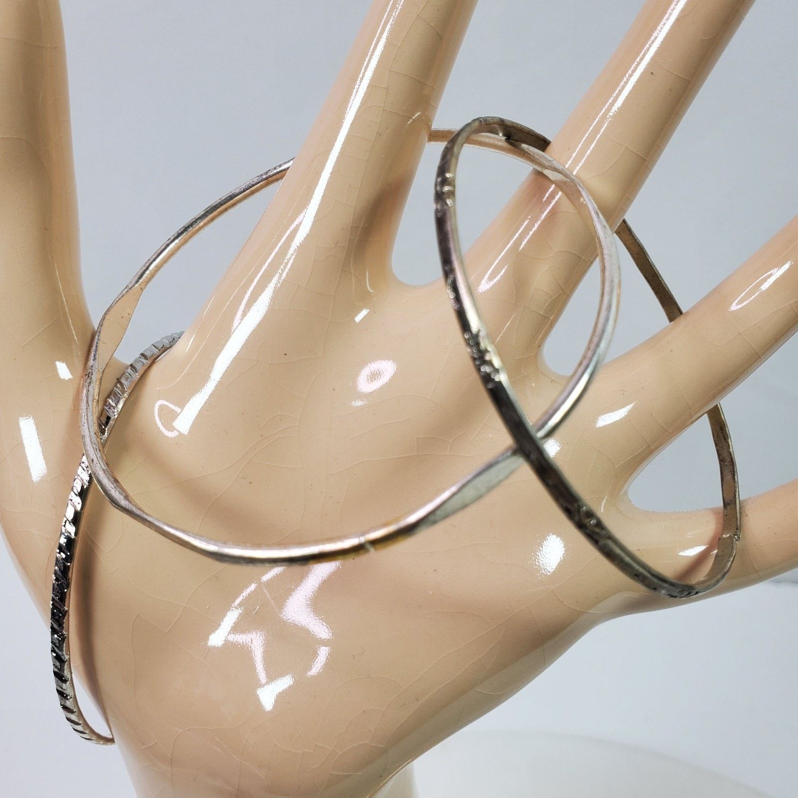 The Unbranded Brand Casual Career 3 Silver Tone Bangles NOS Size ONE SIZE - 2 Thumbnail