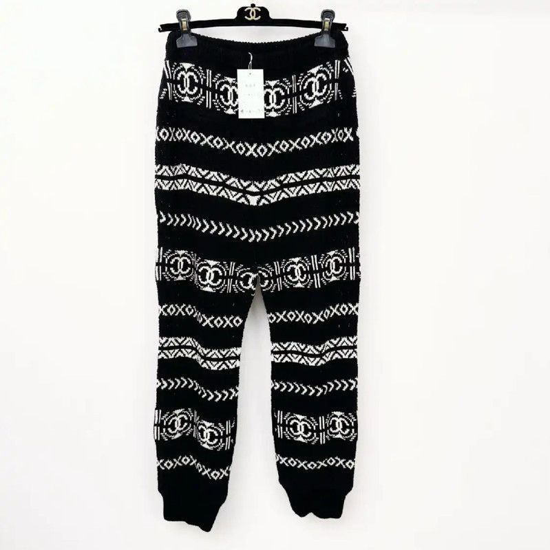 Chanel Black Winter Casual Trousers 0089