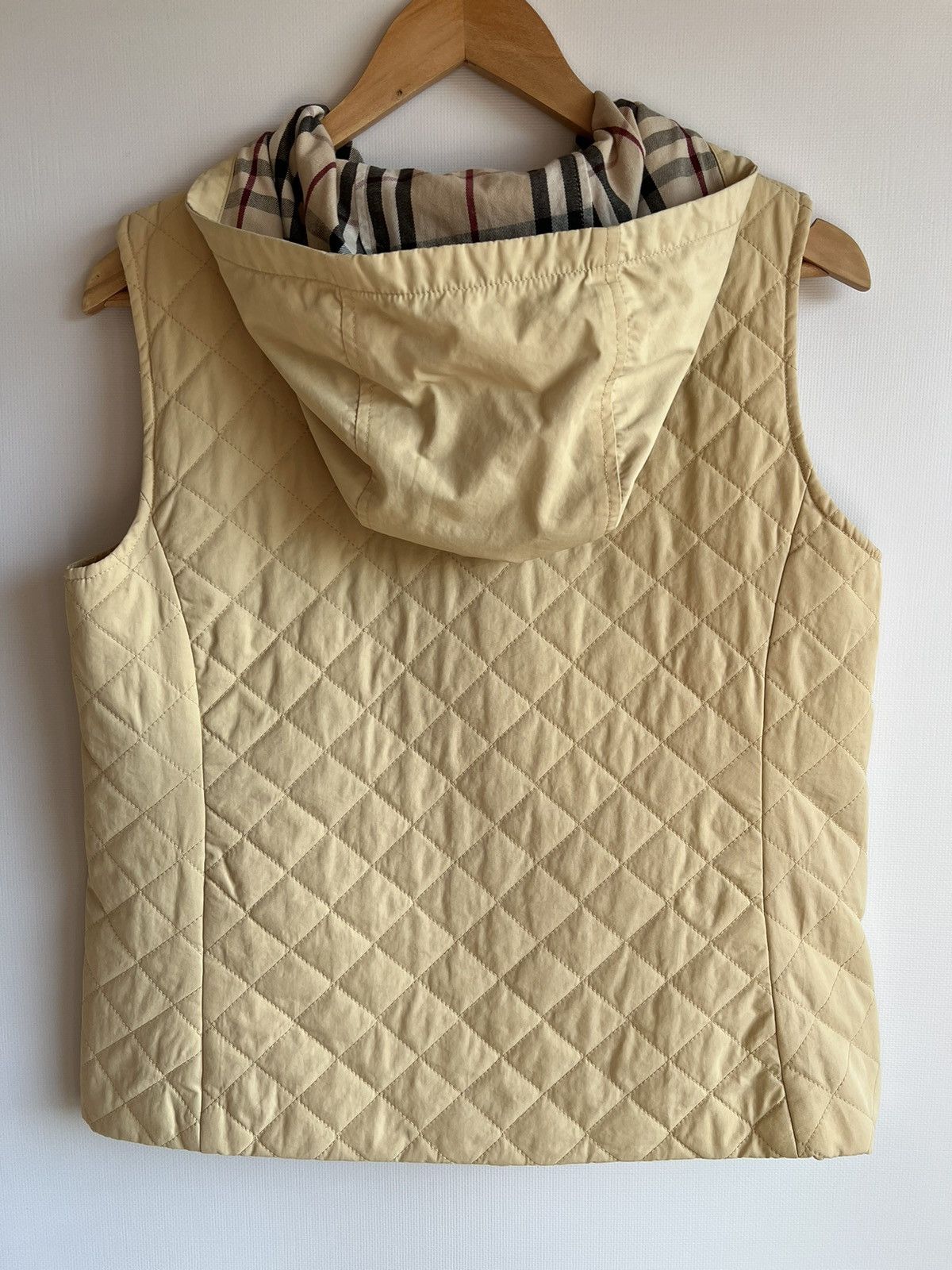 Burberry Vintage Burberry London Quilted Vest Size M / US 6-8 / IT 42-44 - 8 Thumbnail