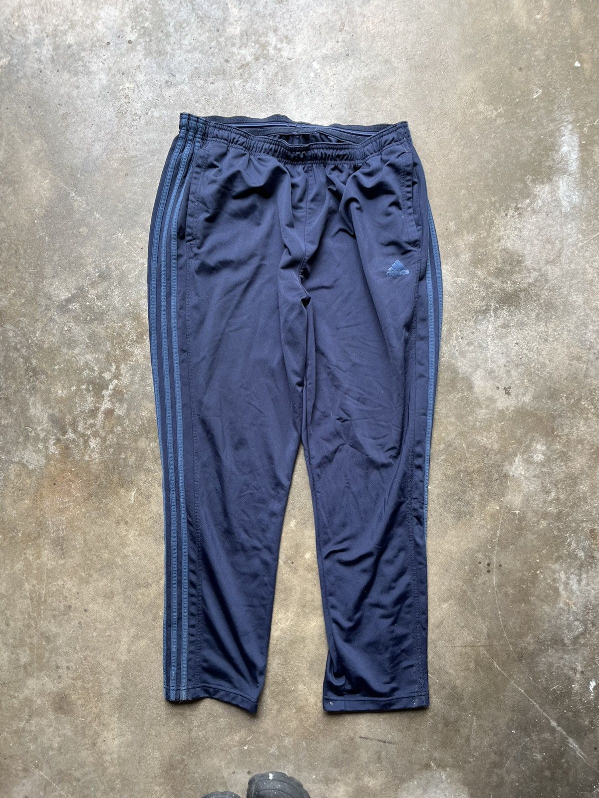 Adidas Adidas blue sweatpants Size US 36 / EU 52 - 2 Thumbnail