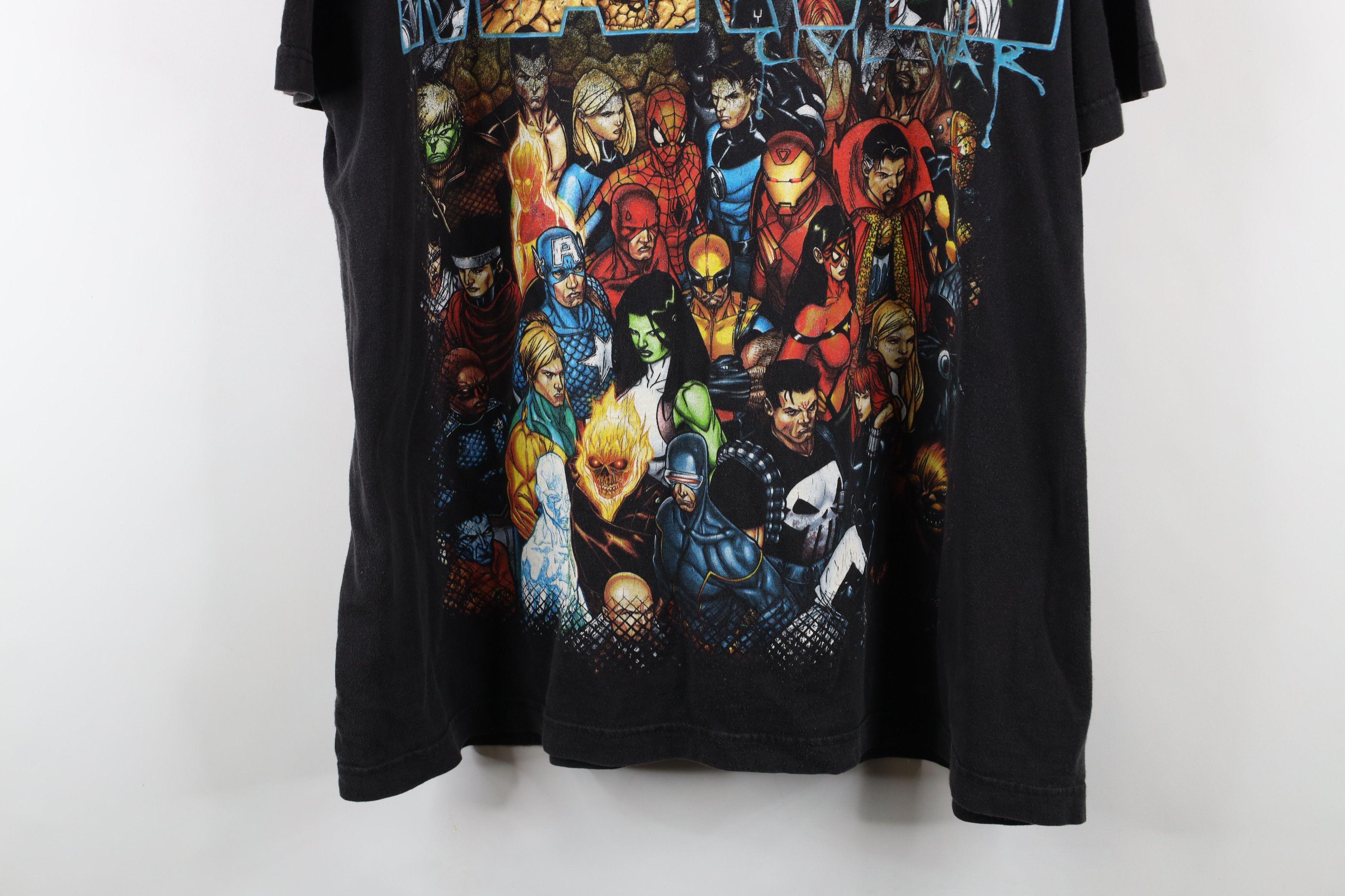 Vintage Vintage Marvel Comics Civil War Spell Out Super Hero T-Shirt Size US XXL / EU 58 / 5 - 3 Thumbnail