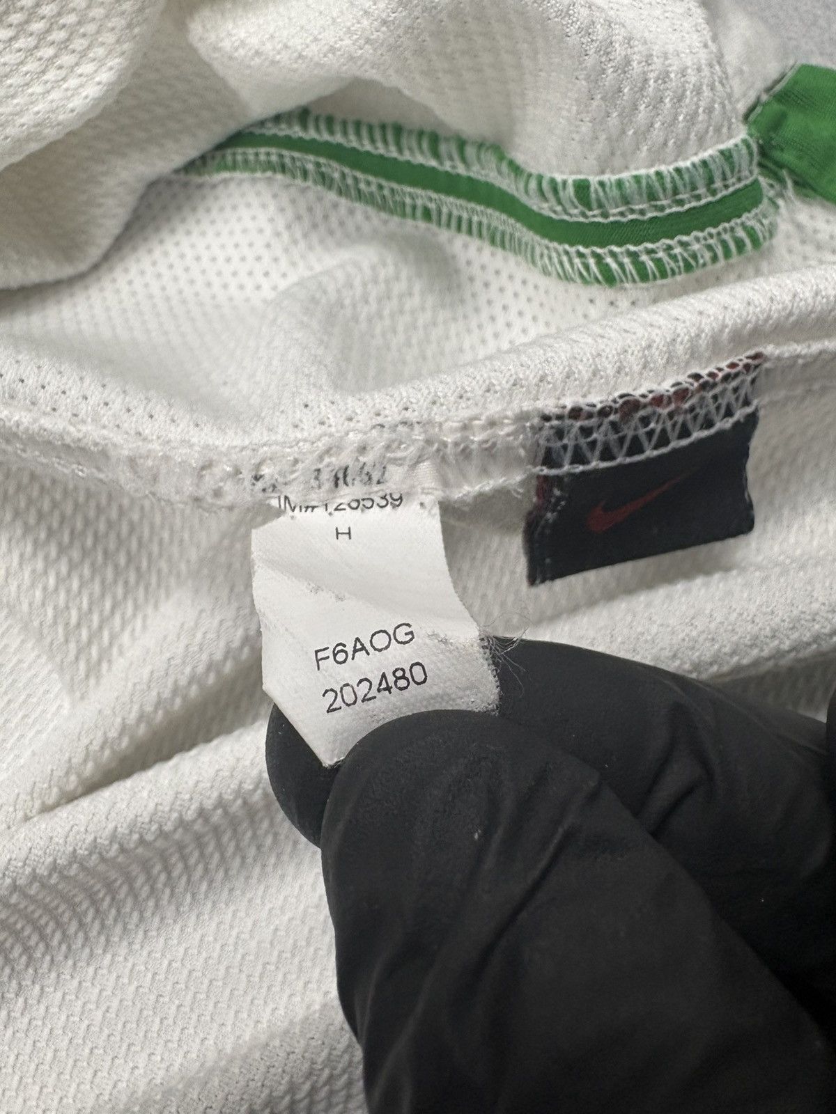 Nike Nike FC Celtic 2006/08 Away Soccer Jersey Kit Carling Shirt Size US L / EU 52-54 / 3 - 20 Thumbnail