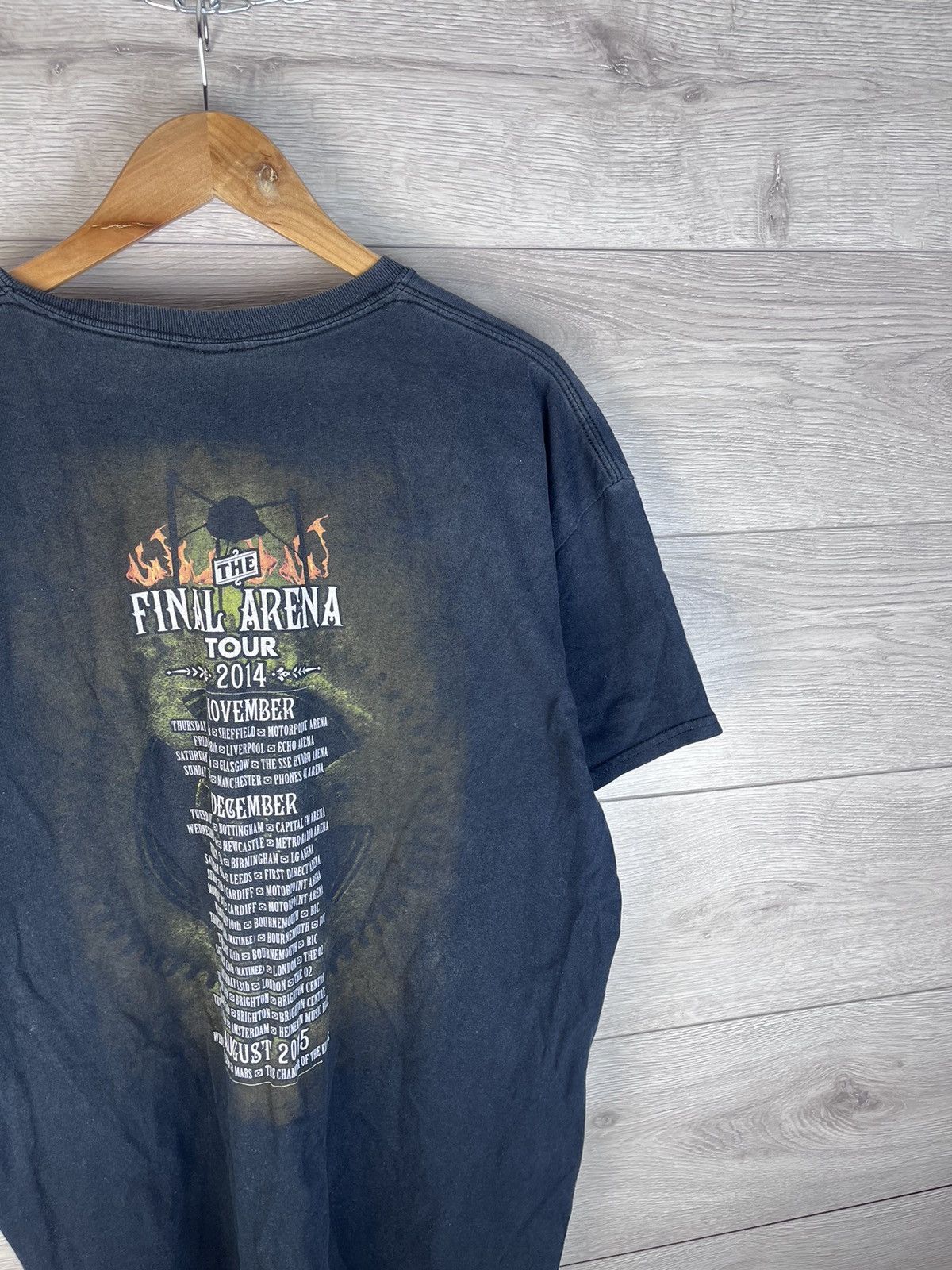 Gildan Men’s t-shirt War of the Worlds 2014s size Xl final arena Size US XL / EU 56 / 4 - 13 Thumbnail