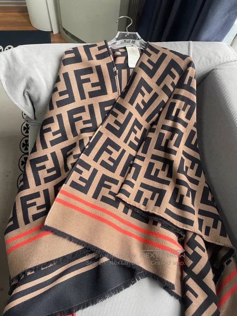 Fendi Fendi Monogrammed Full Print Wool Shawl Size M / US 6-8 / IT 42-44 - 1 Thumbnail