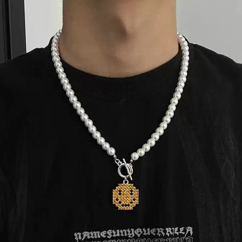 Jewelry × Vintage Crystal Smile Face Pendant Pearl Choker Necklace Size ONE SIZE - 1 Thumbnail
