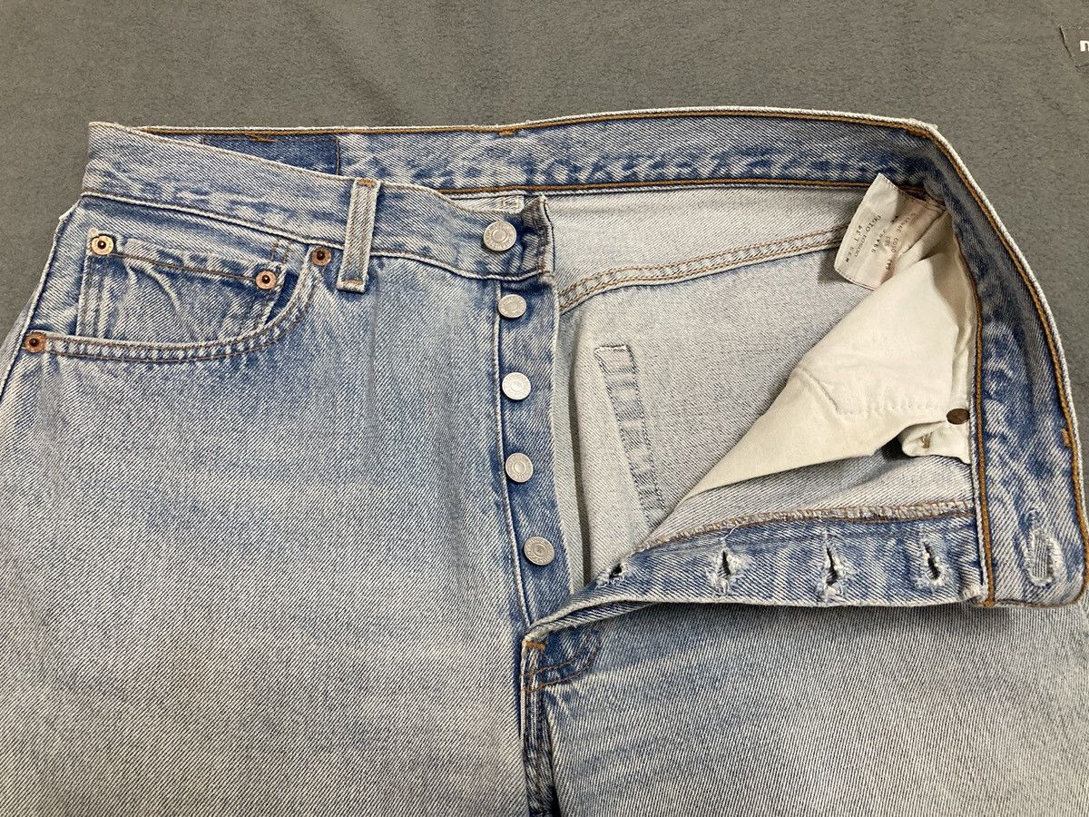 Levi's Vintage Y2K Levis 501 jeans Made in Mexico Size US 33 - 3 Thumbnail
