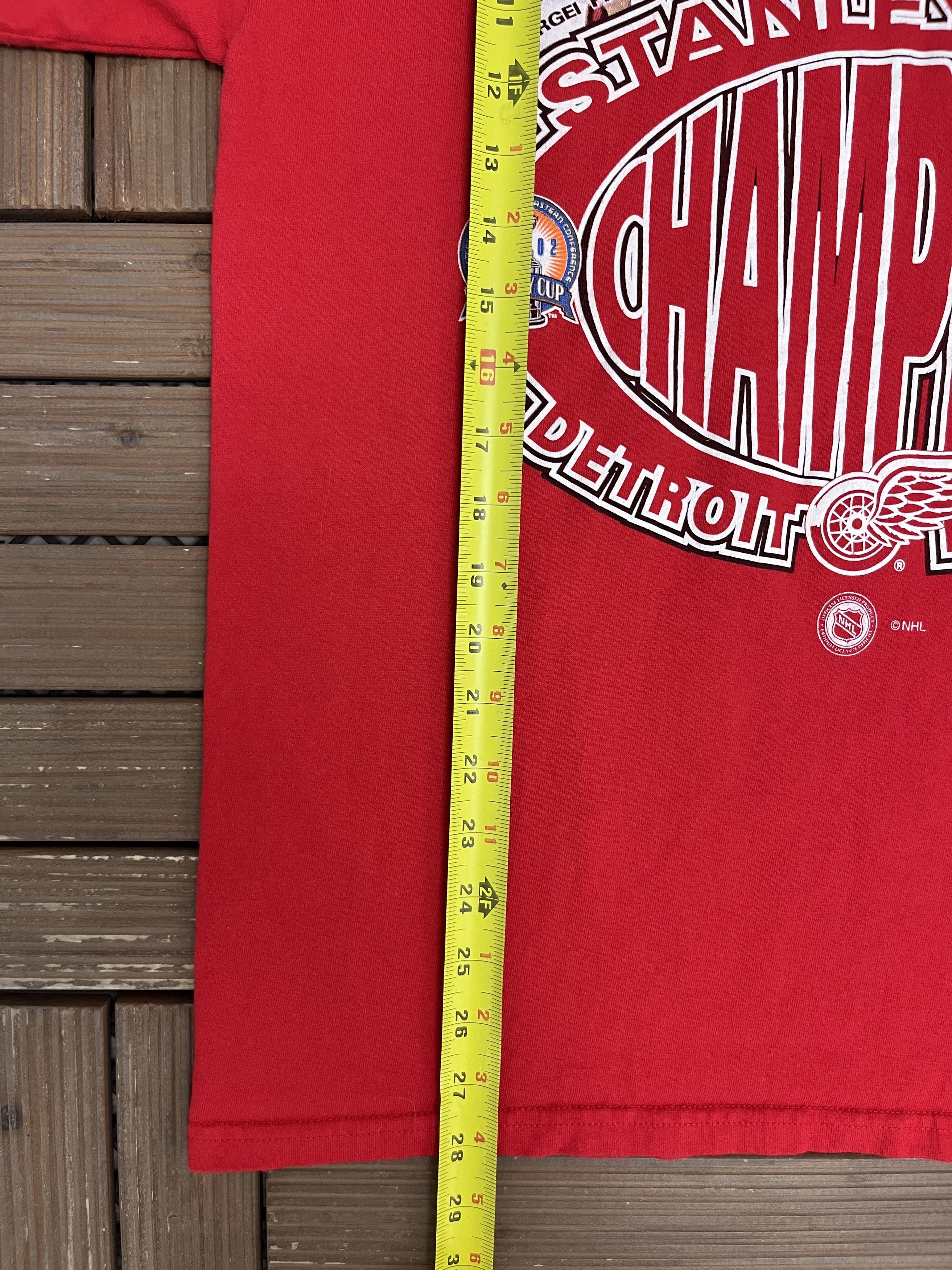 Vintage Detroit Red Wings Stanley Cup Champions 2002 Vintage Tee Size US L / EU 52-54 / 3 - 7 Thumbnail