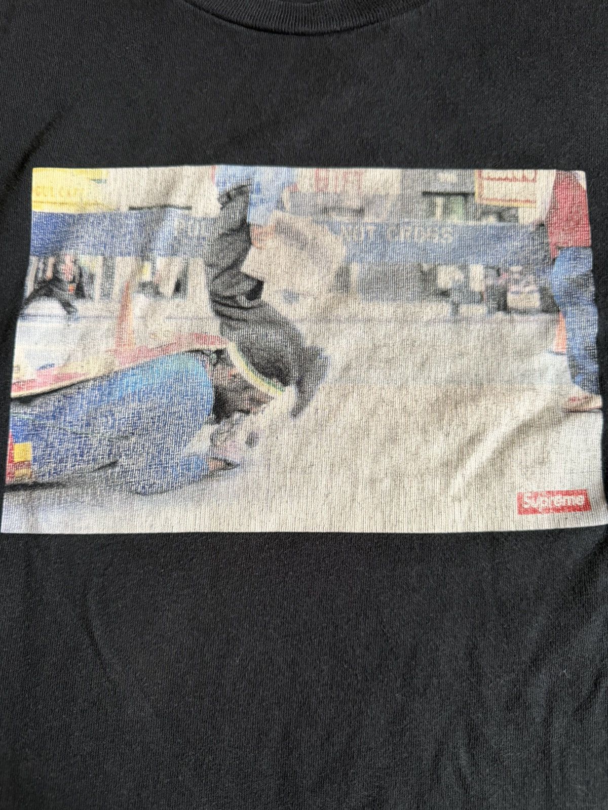 Supreme Supreme FW22 Pope.L Training Crawl Tee Black Size Medium Size US M / EU 48-50 / 2 - 2 Thumbnail