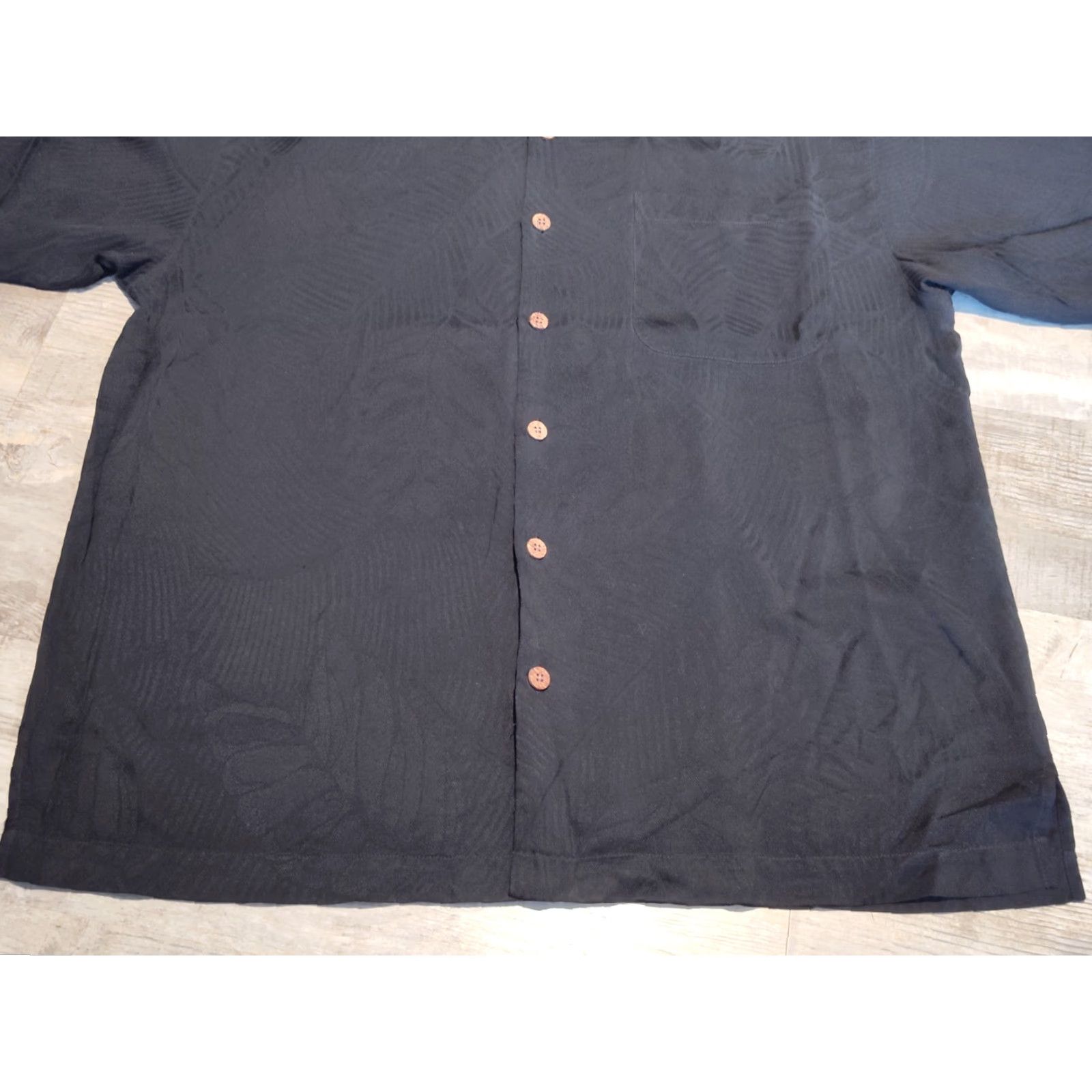 Tommy Bahama VINTAGE Tommy Bahama Men's Short Sleeve Shirt L Black Floral Silk Hawaiian 90s Retro Tropical Size US L / EU 52-54 / 3 - 4 Thumbnail