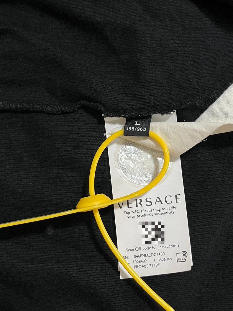 Versace Versace Printed short sleeves Size US L / EU 52-54 / 3 - 7 Thumbnail