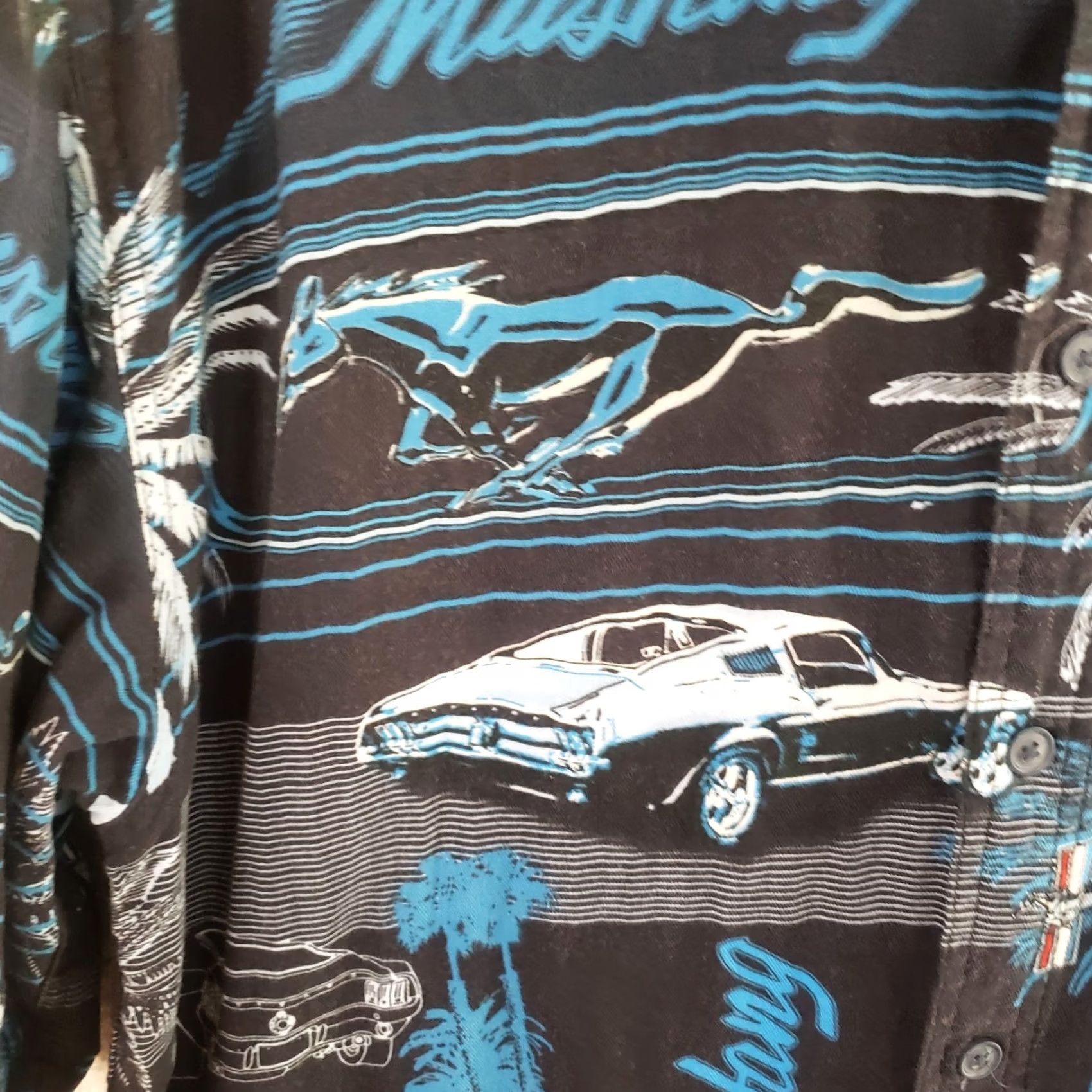 Ford VINTAGE Clear Water Outfitters Ford Mustang Hawaiian Short Sleeve Shirt Blue Black Mens L Family? Size US L / EU 52-54 / 3 - 5 Thumbnail