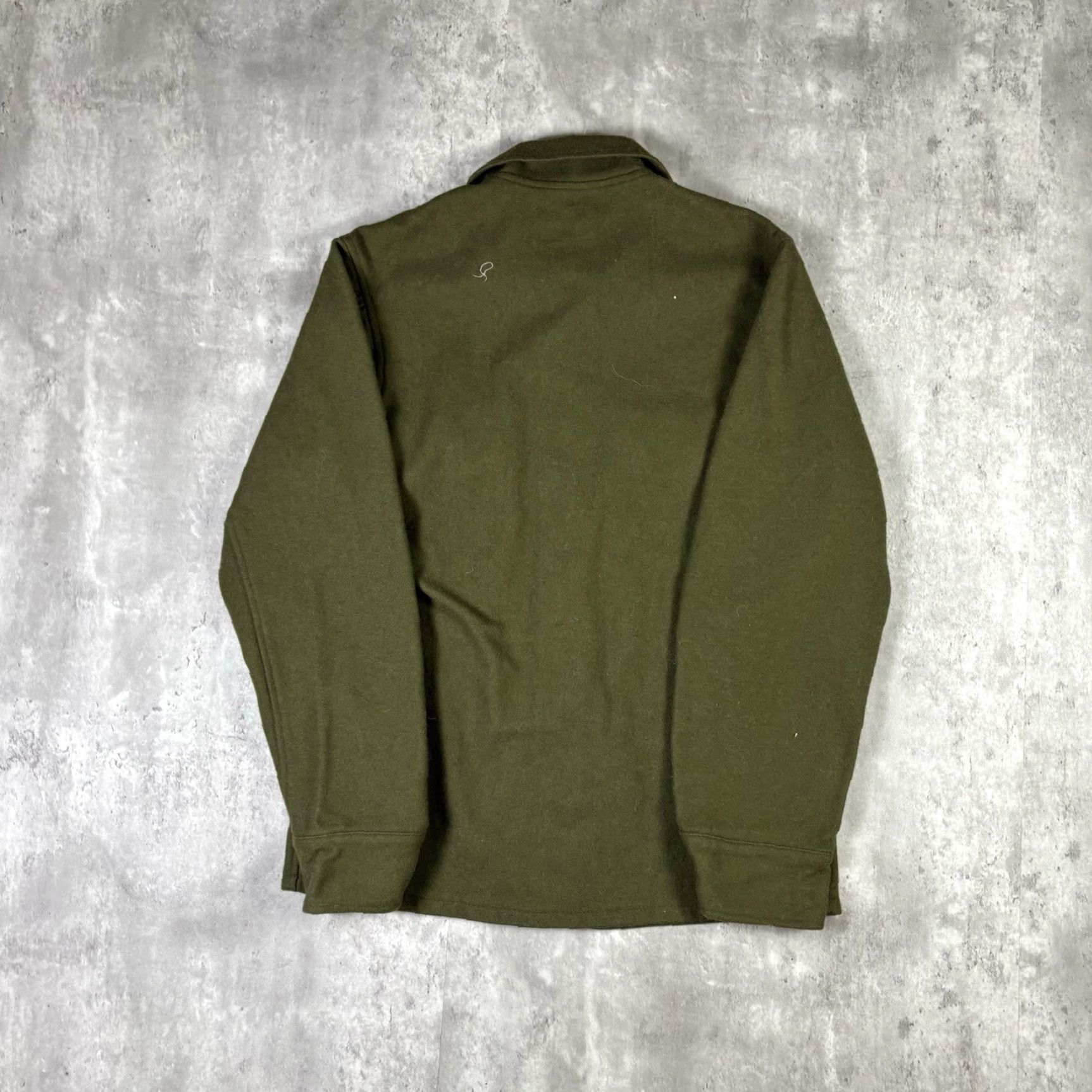 Olive VINTAGE US ARMY WOOL SHIRT Men Small Olive Drab 108 Cold Weather Button-Up Front Pockets Military Classic Size US S / EU 44-46 / 1 - 2 Thumbnail