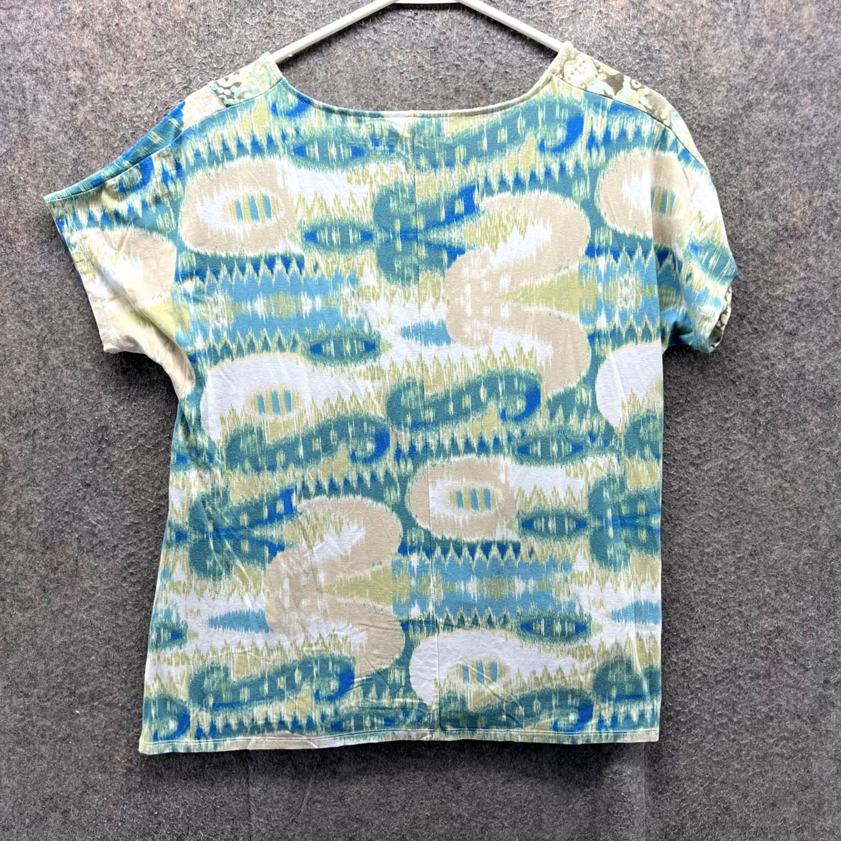 Vintage Chico's Shirt Womens 1 White Blue Zenergy Round Neck Floral Teagan Mixed Print Shirt T-Shirt Casual Spring Summer Womens 1 White Size XS / US 0-2 / IT 36-38 - 2 Thumbnail
