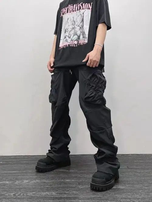 image of Jean Vintage Pleated Multi-Pocket Nylon Cargo Trousers in Black, Men's (Size 32)
