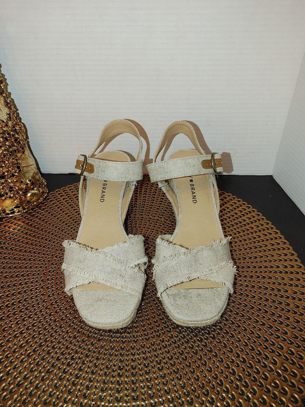 Lucky Brand Lucky Brand wedge sandal size 6m Size US 6 / IT 36 - 1 Thumbnail