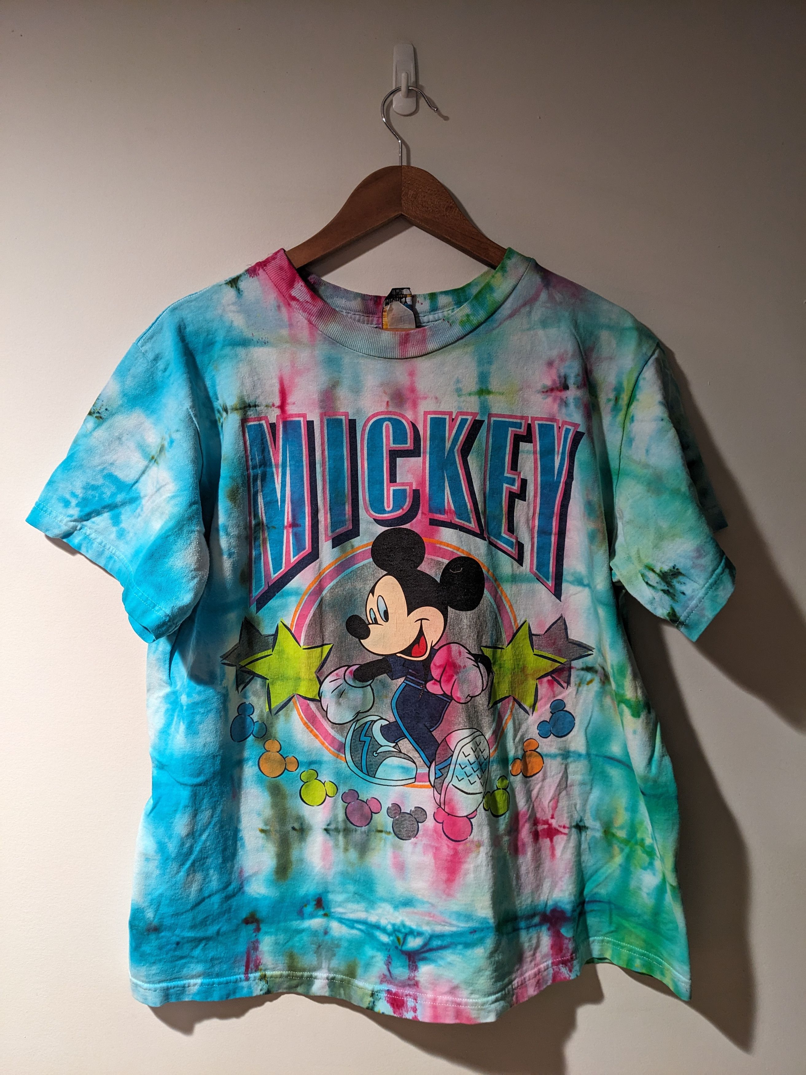 Disney × Mickey Unlimited × Vintage Vintage 90s Mickey Mouse Running Stars Tie Dye T-Shirt Size US XL / EU 56 / 4 - 1 Thumbnail