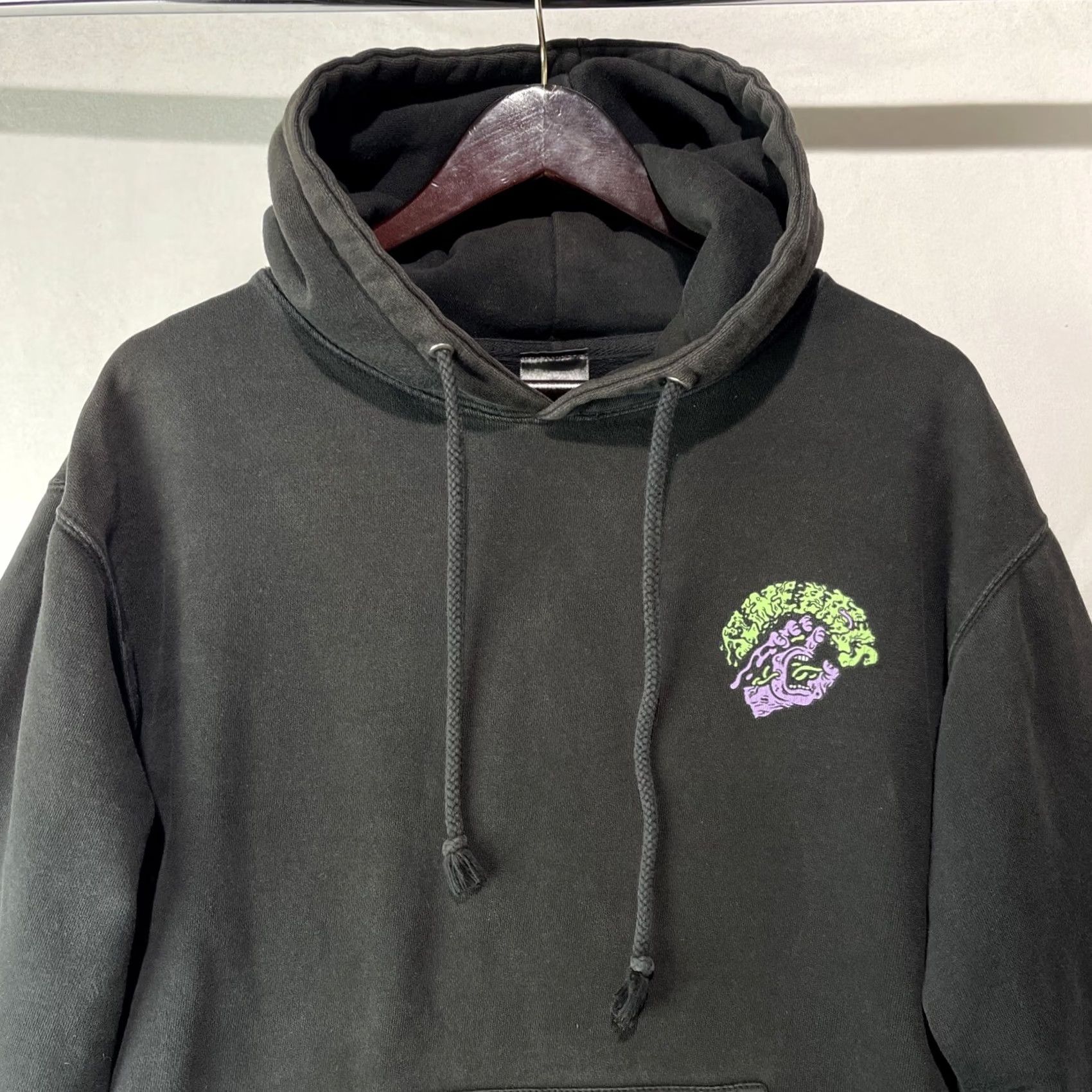 Vintage Santa Cruz Hoodie Mens M Black Slime Balls Speed Wheels Skateboard Pullover Graphic Print Logo Winter Outdoor Grunge Retro Size US M / EU 48-50 / 2 - 2 Thumbnail