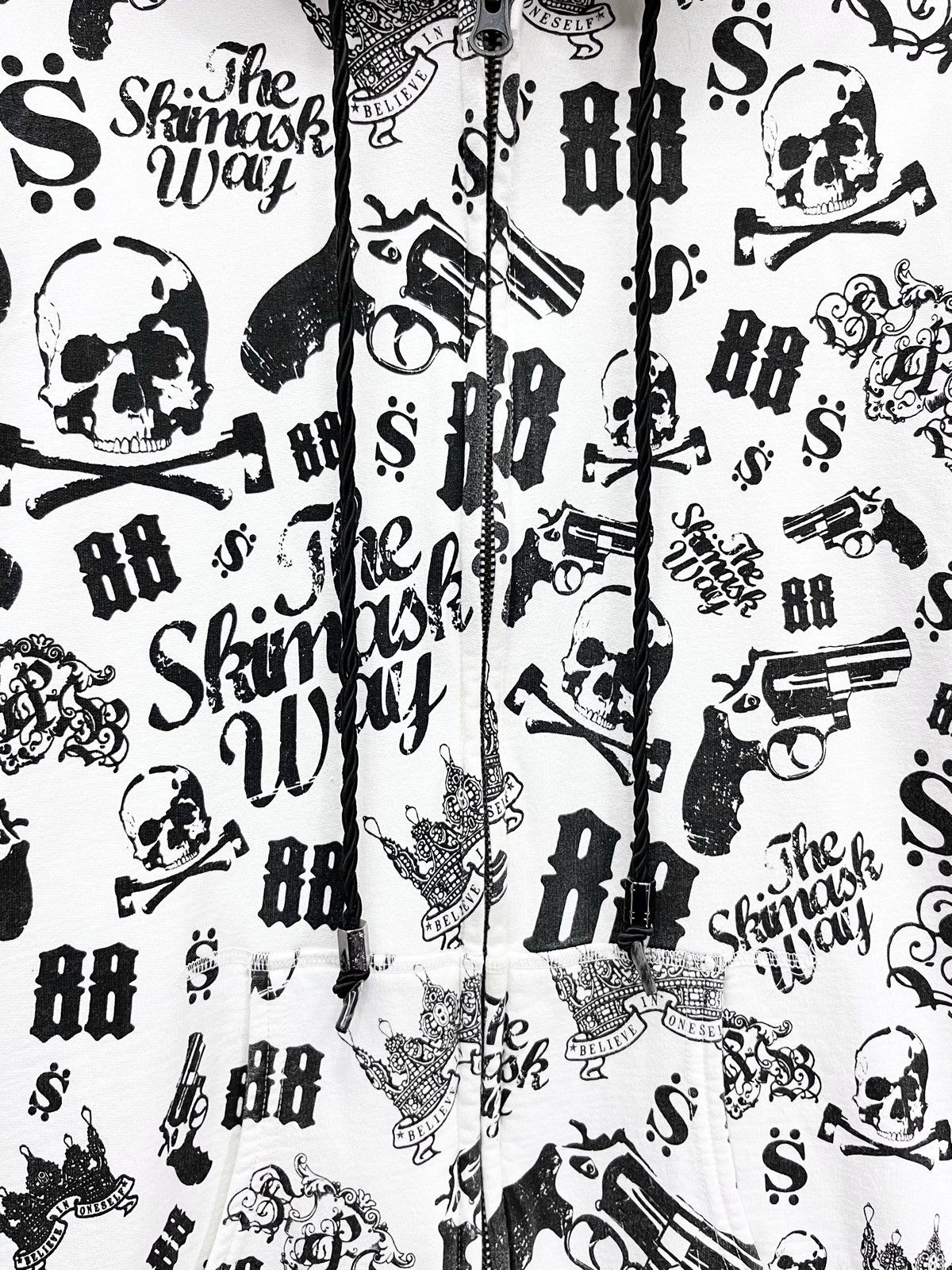 Seditionaries STACK & BUNDLES The Skimask Way Skulls & Guns Hoodie Size US L / EU 52-54 / 3 - 5 Thumbnail