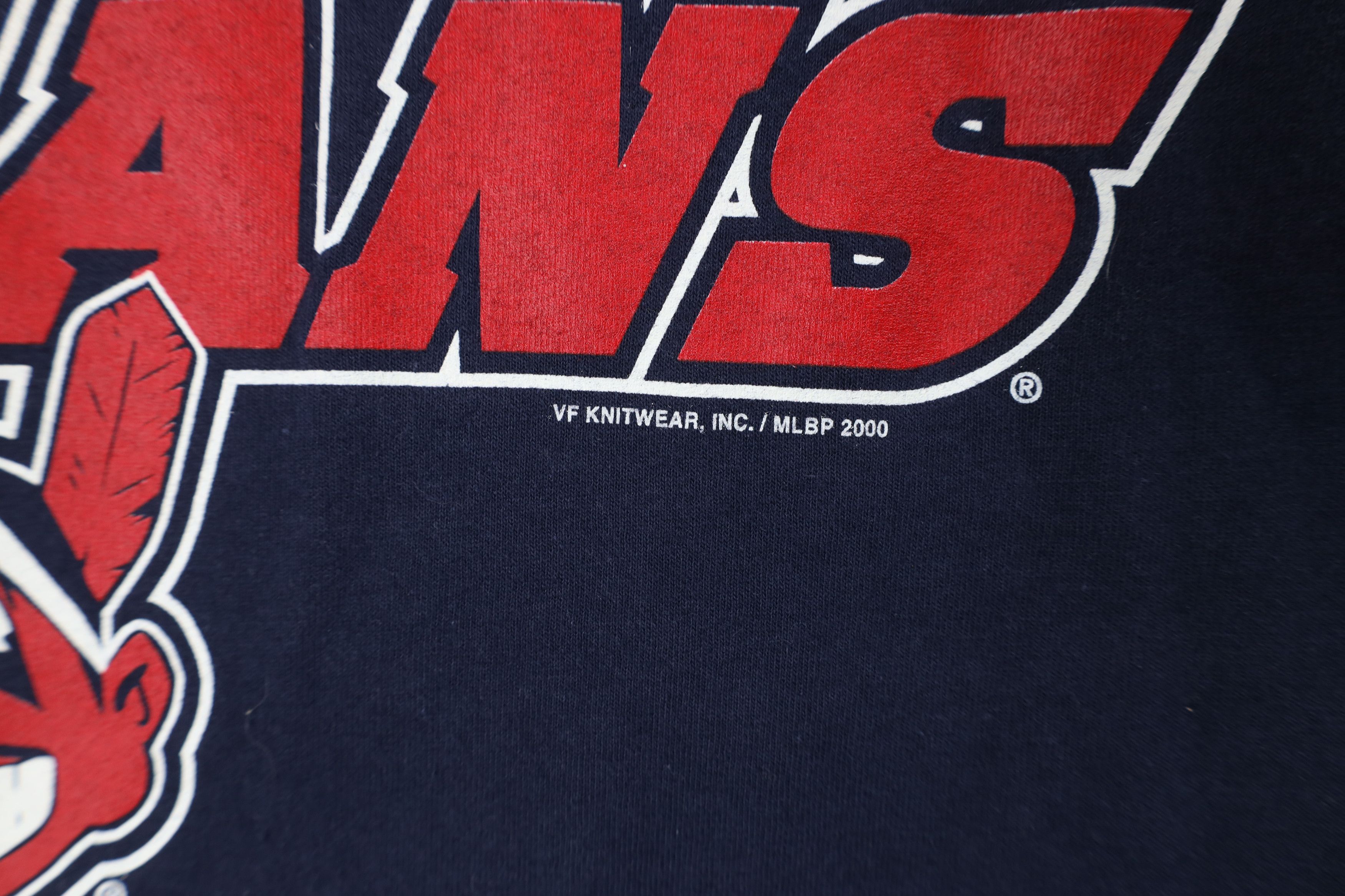 Vintage Vintage Y2K 2000 Wahoo Cleveland Indians Baseball T-Shirt Size US XL / EU 56 / 4 - 7 Thumbnail