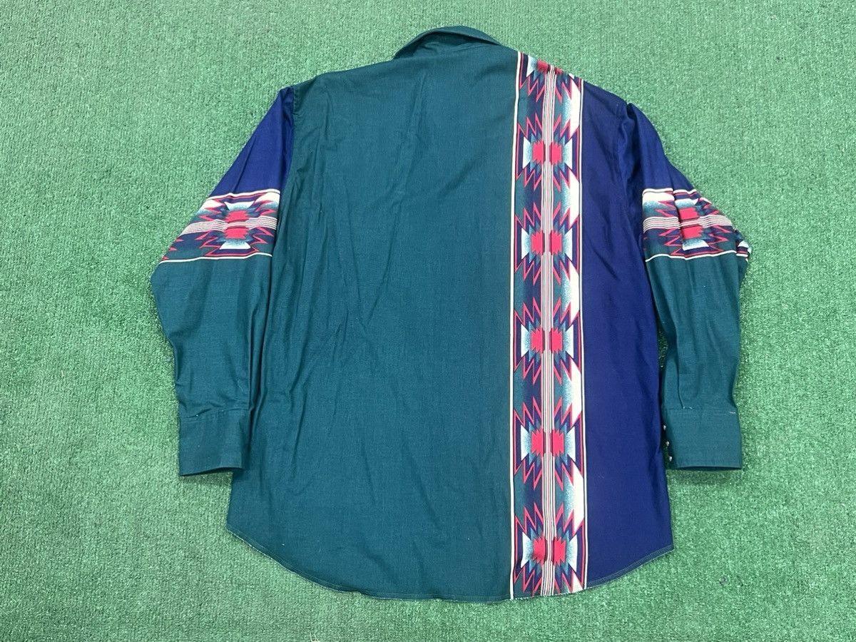 Vintage Vintage 80s Wrangler Aztec Striped Pearl Snap Western Shirt Size US XL / EU 56 / 4 - 6 Thumbnail
