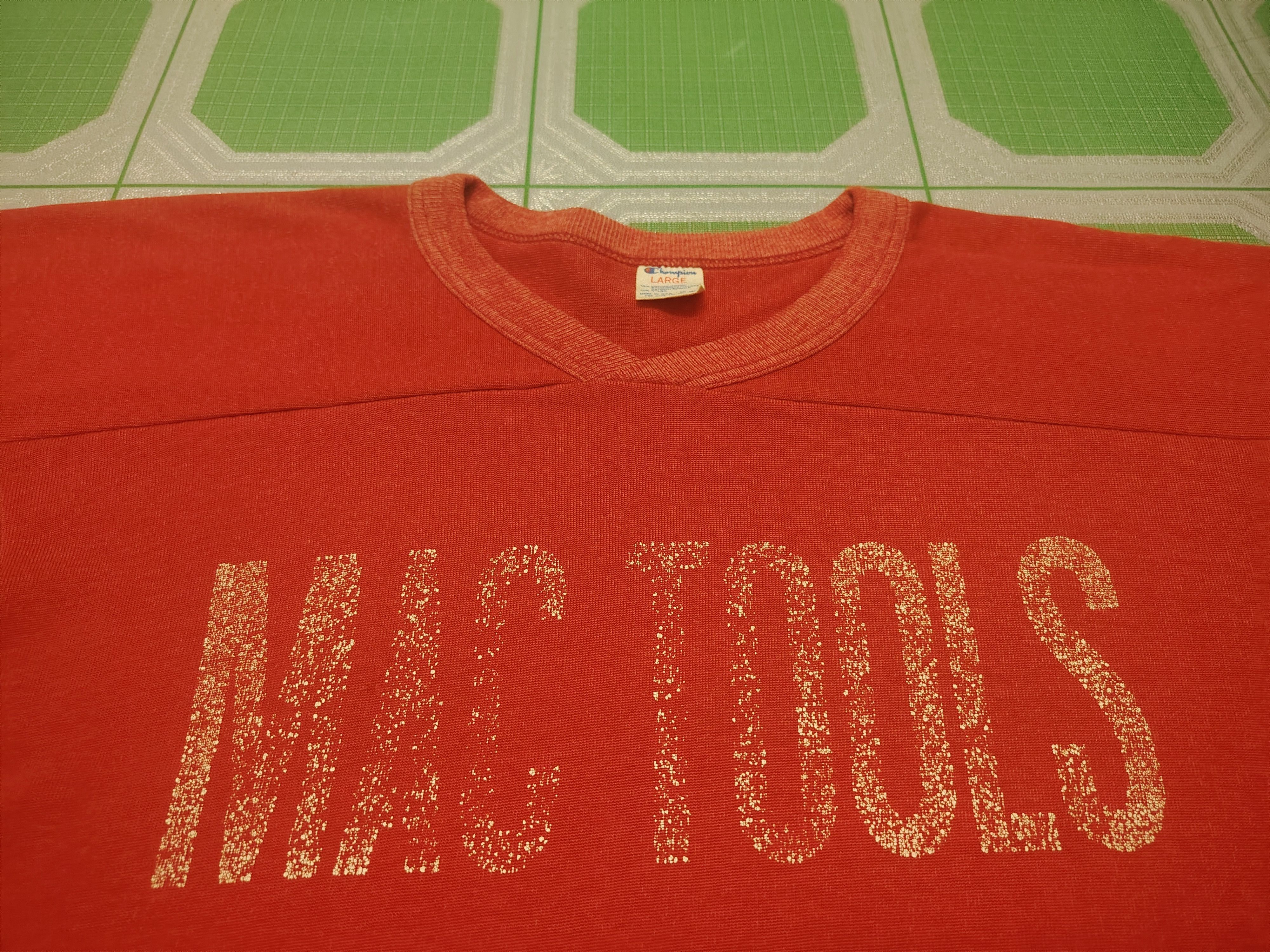 Vintage 80's CHAMPION Mac Tools Distressed tee Size US M / EU 48-50 / 2 - 3 Thumbnail