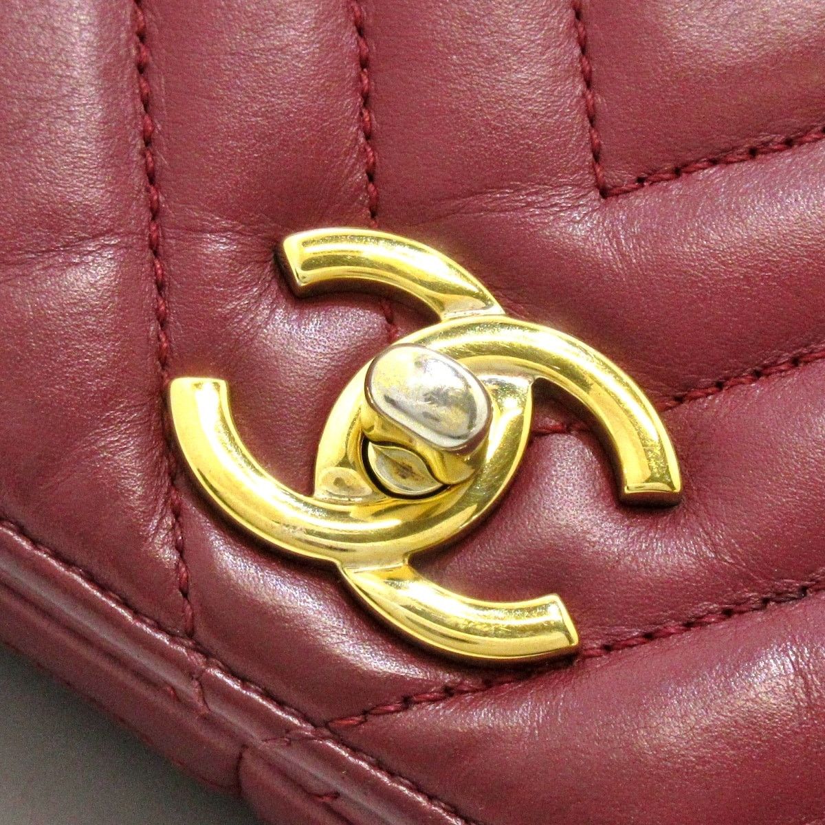 Chanel CHANEL V Stitch (Chevron) Shoulder Bag Women's Size ONE SIZE - 10 Thumbnail