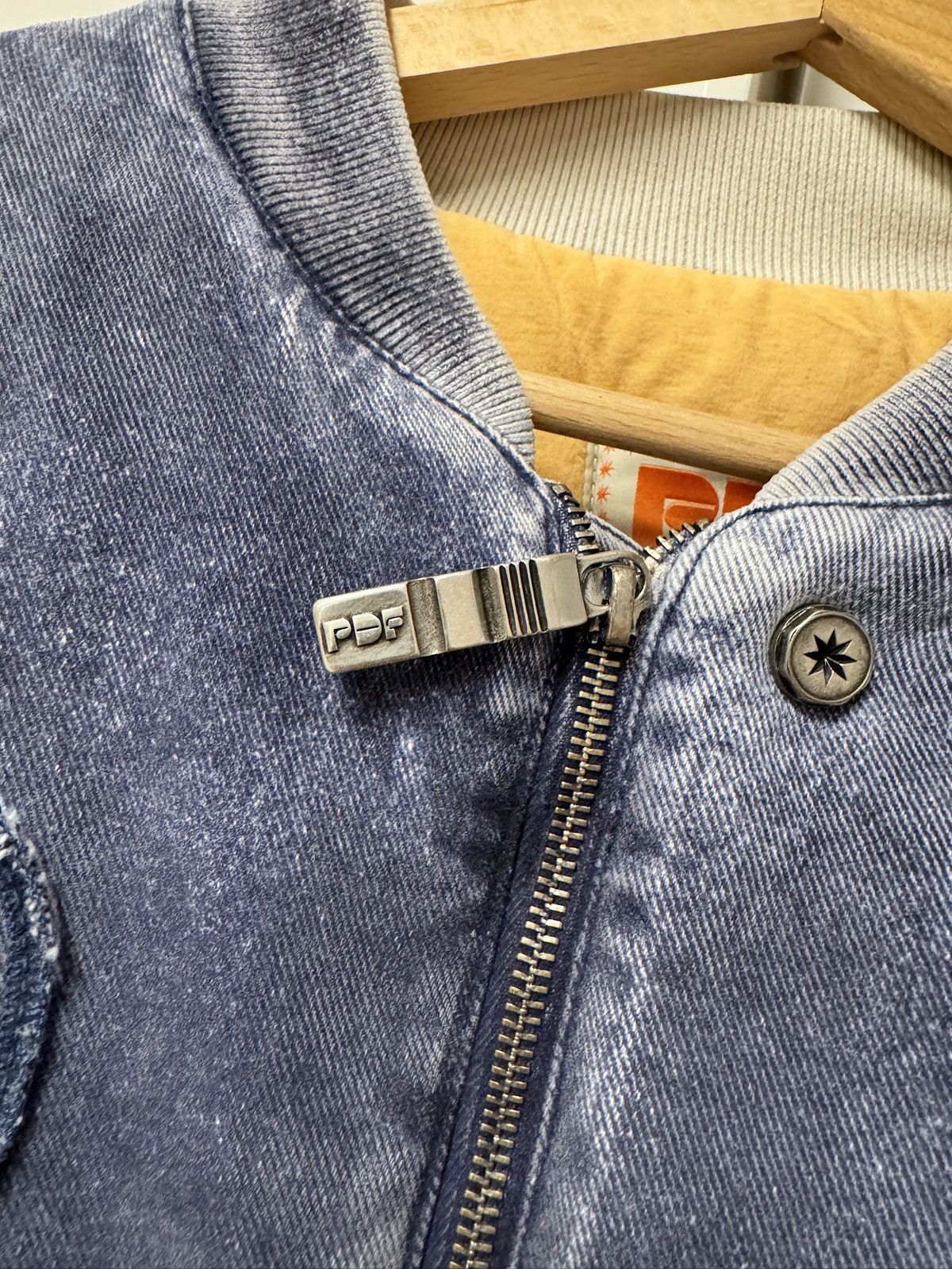 PDF PDF RAYAN BOMBER FW24/25 Size US M / EU 48-50 / 2 - 4 Thumbnail