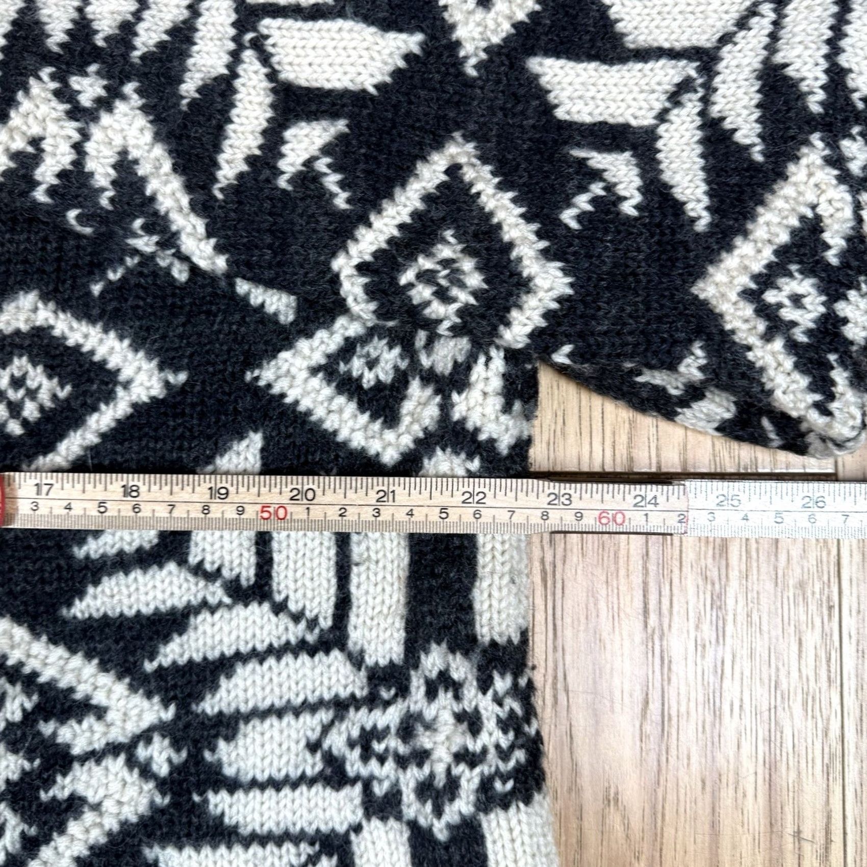 Ralph Lauren VINTAGE Ralph Lauren Sweater Mock Neck Wool Aztec Nordic Handknit Mens L Ivory Pullover Aztec Mens L Wool Sweater Size L / US 10 / IT 46 - 7 Thumbnail