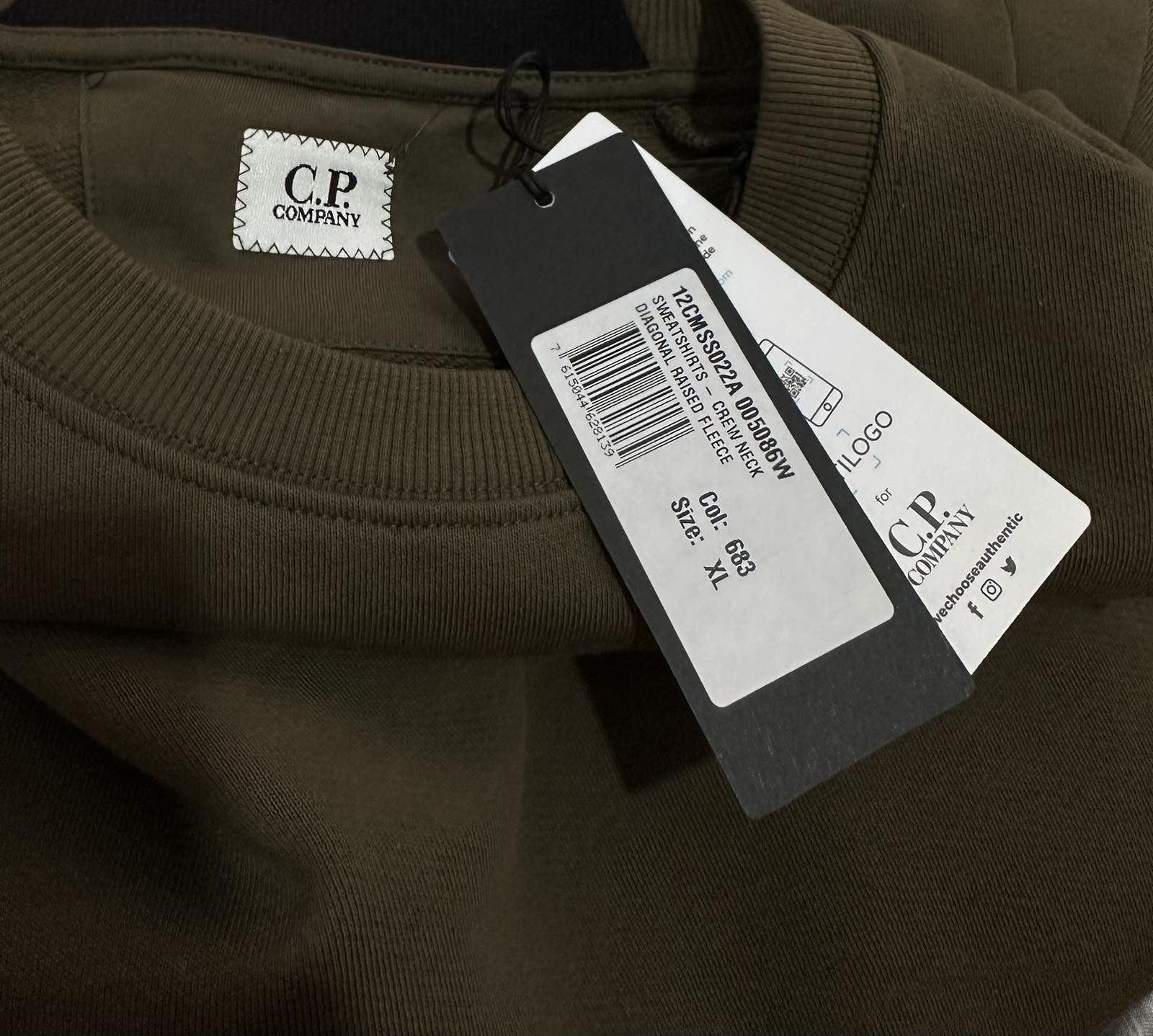 C.P. Company Diagonal Raised Fleece Sweatshirt Size US XL / EU 56 / 4 - 10 Thumbnail