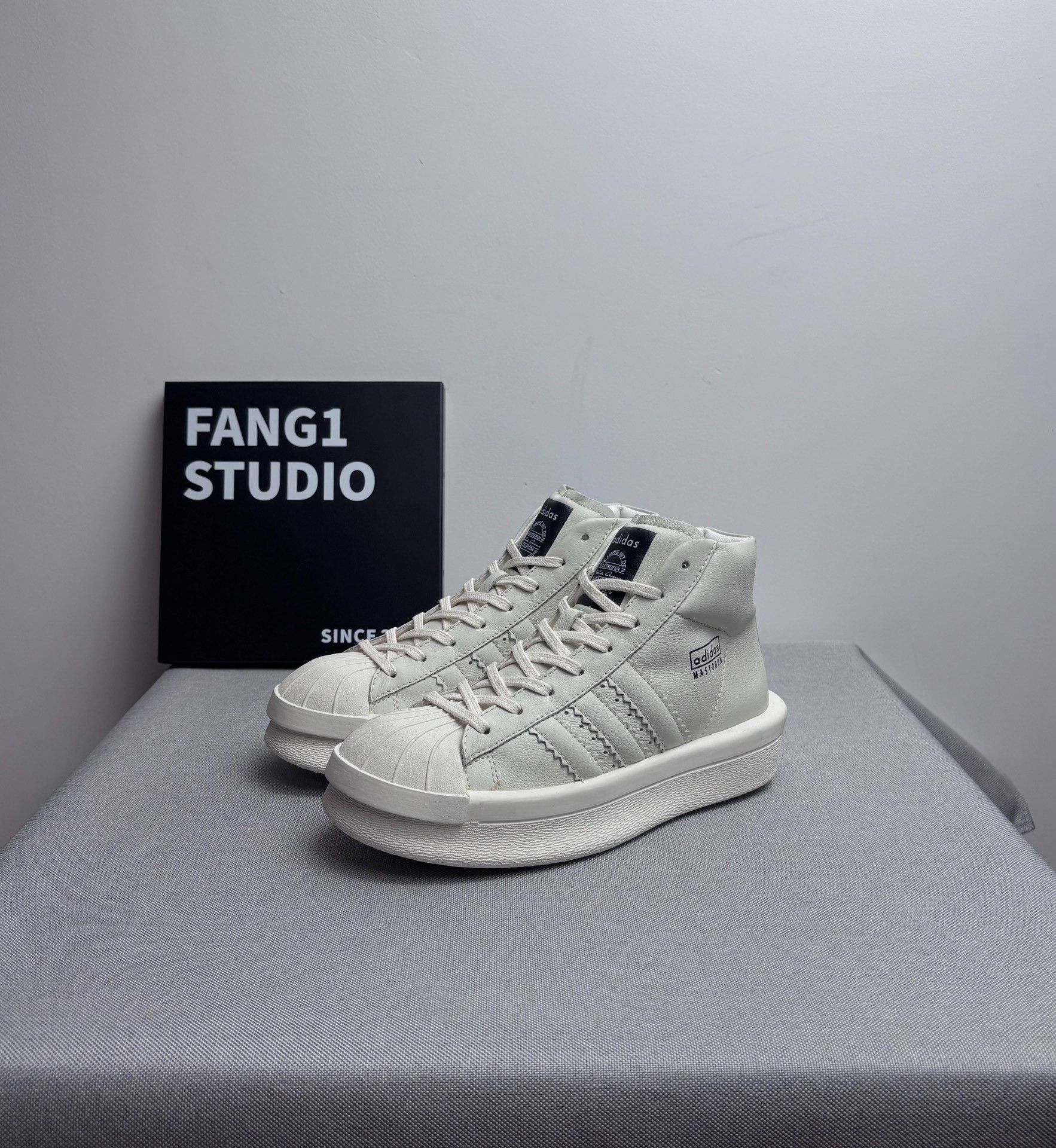 Rick Owens Rick Owens Collab Lowtop Sneakers us_6 Women Size US 6 / IT 36 - 1 Thumbnail