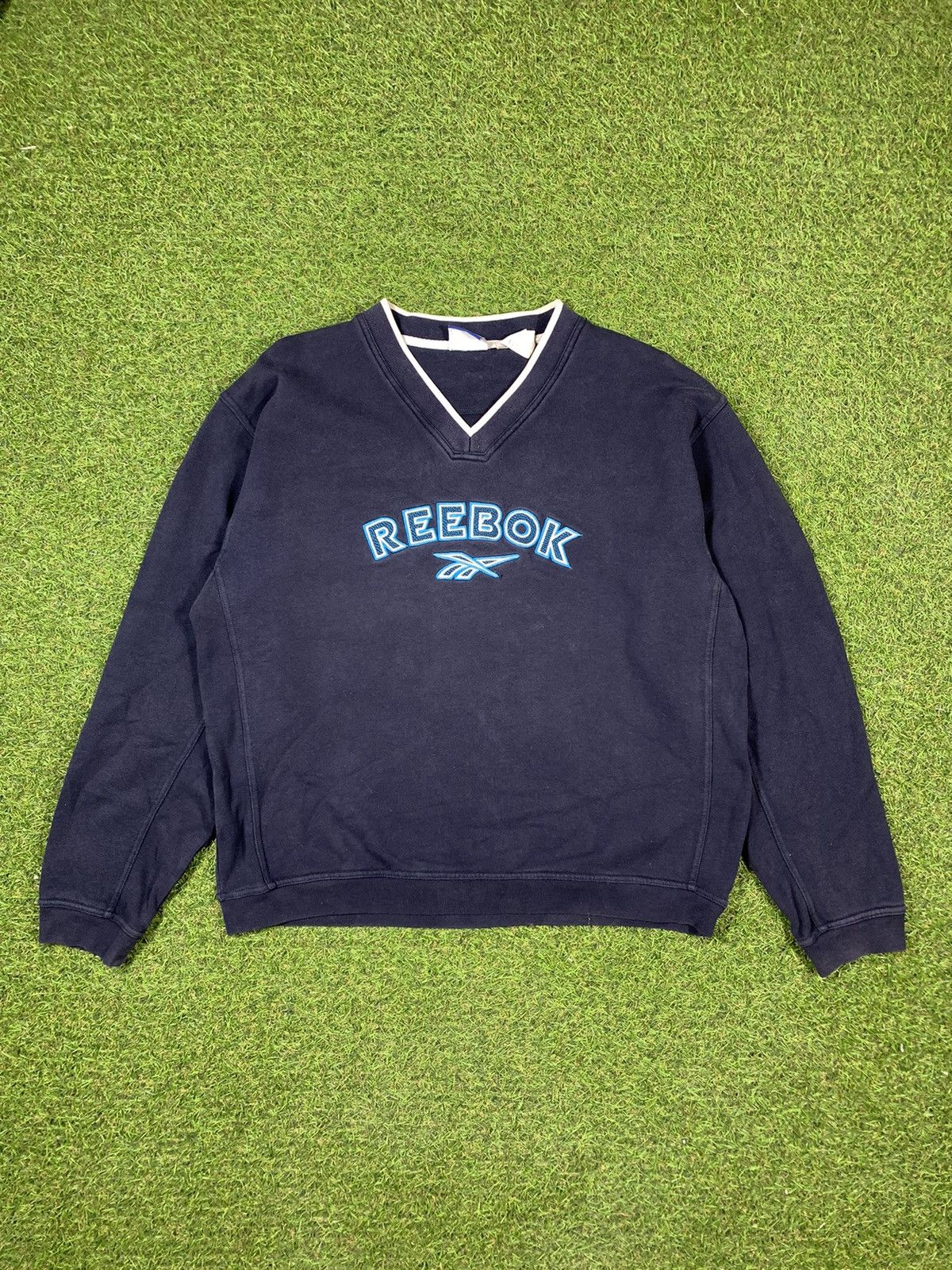 Reebok Vintage 90s Reebok sweatshirt crewneck big logo size L Size US L / EU 52-54 / 3 - 1 Thumbnail