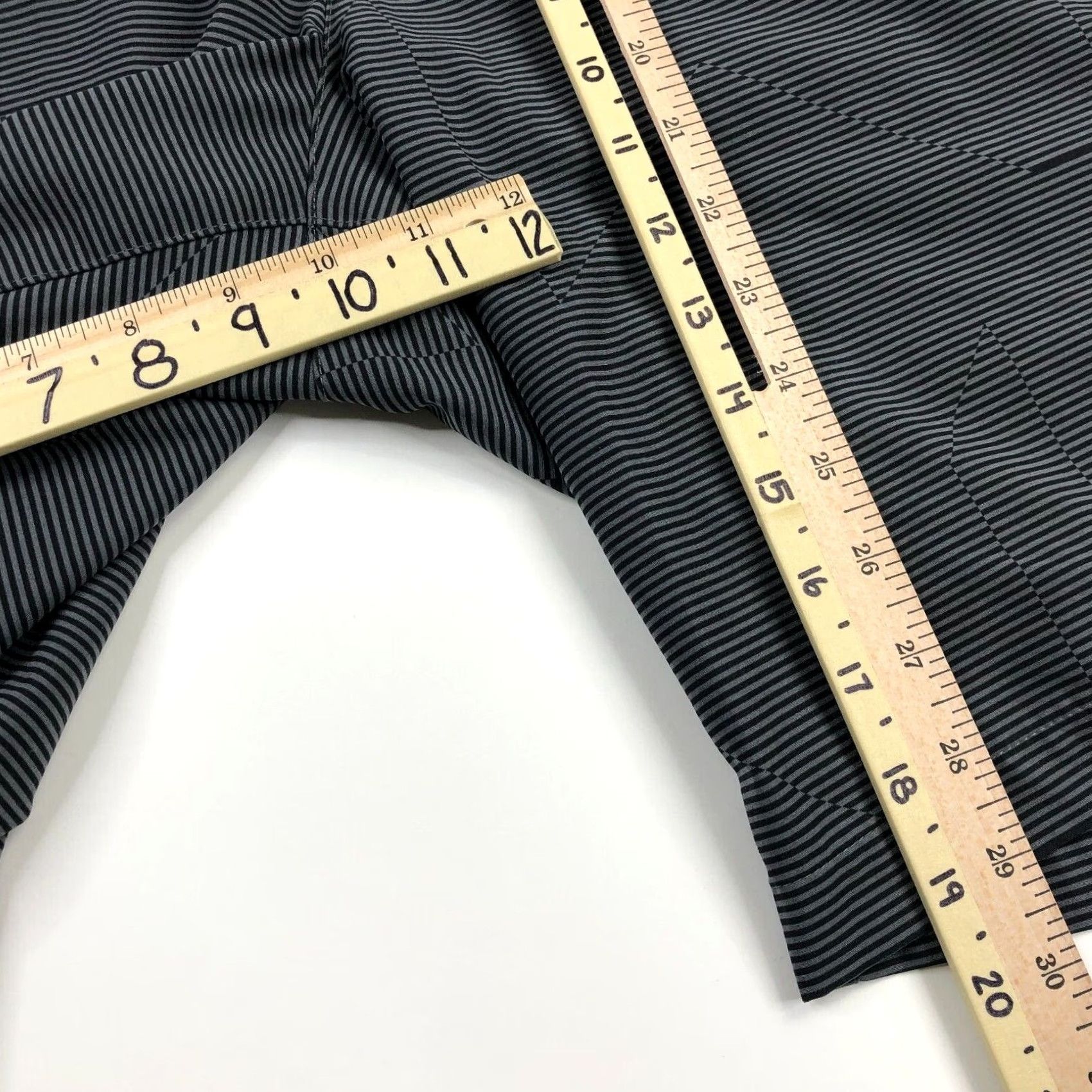 Nike Nike Dri-Fit 34 (Fit 34W) Golf Polyester Stretch Flat 10" Chino Shorts (Gray) Men 34 Regular Belt Loops Front Pockets Stretch 90s Casual Size US 34 / EU 50 - 5 Thumbnail