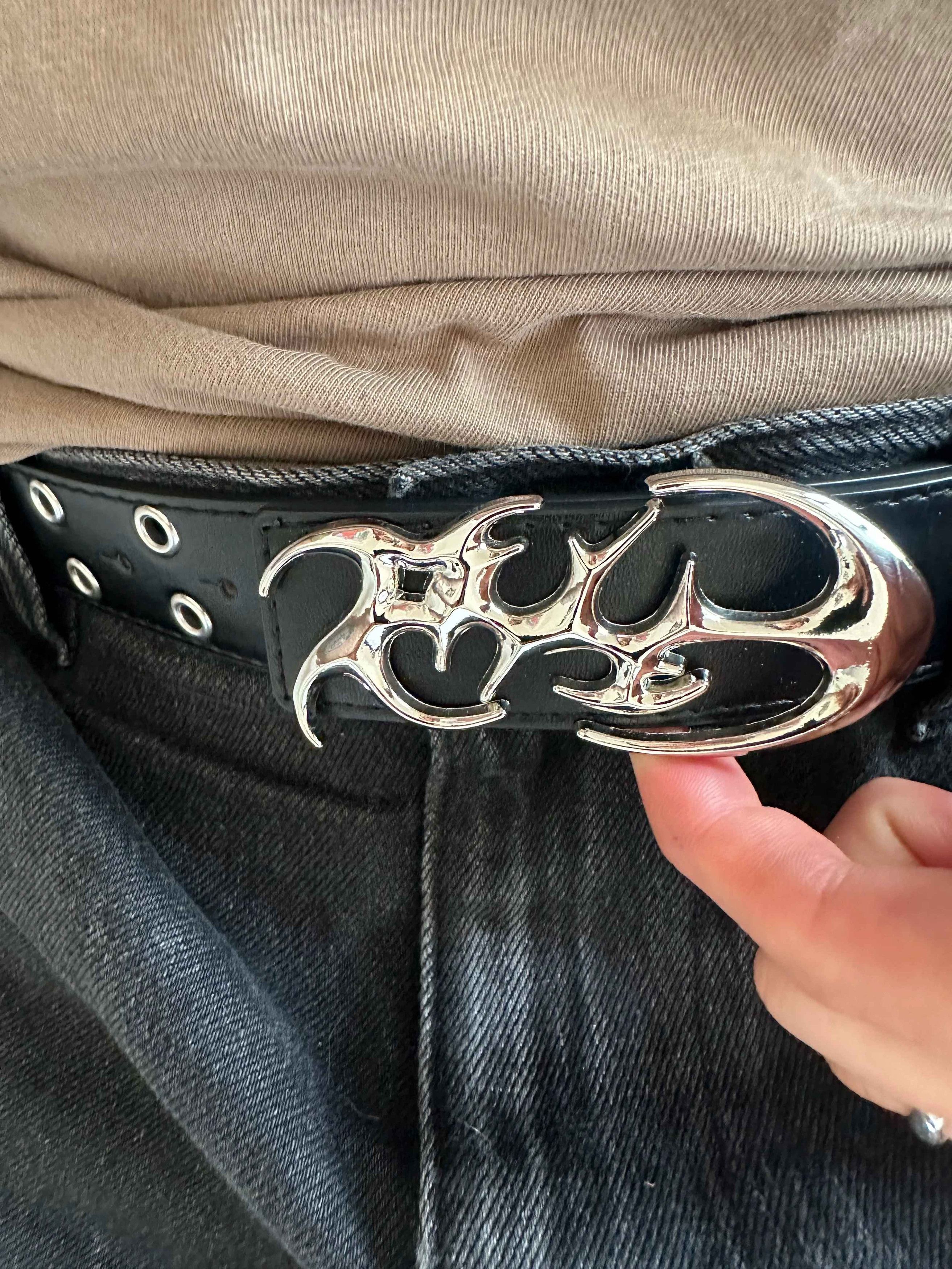 Vintage Y2K Hollow PU Leather Belt Size ONE SIZE - 1 Thumbnail