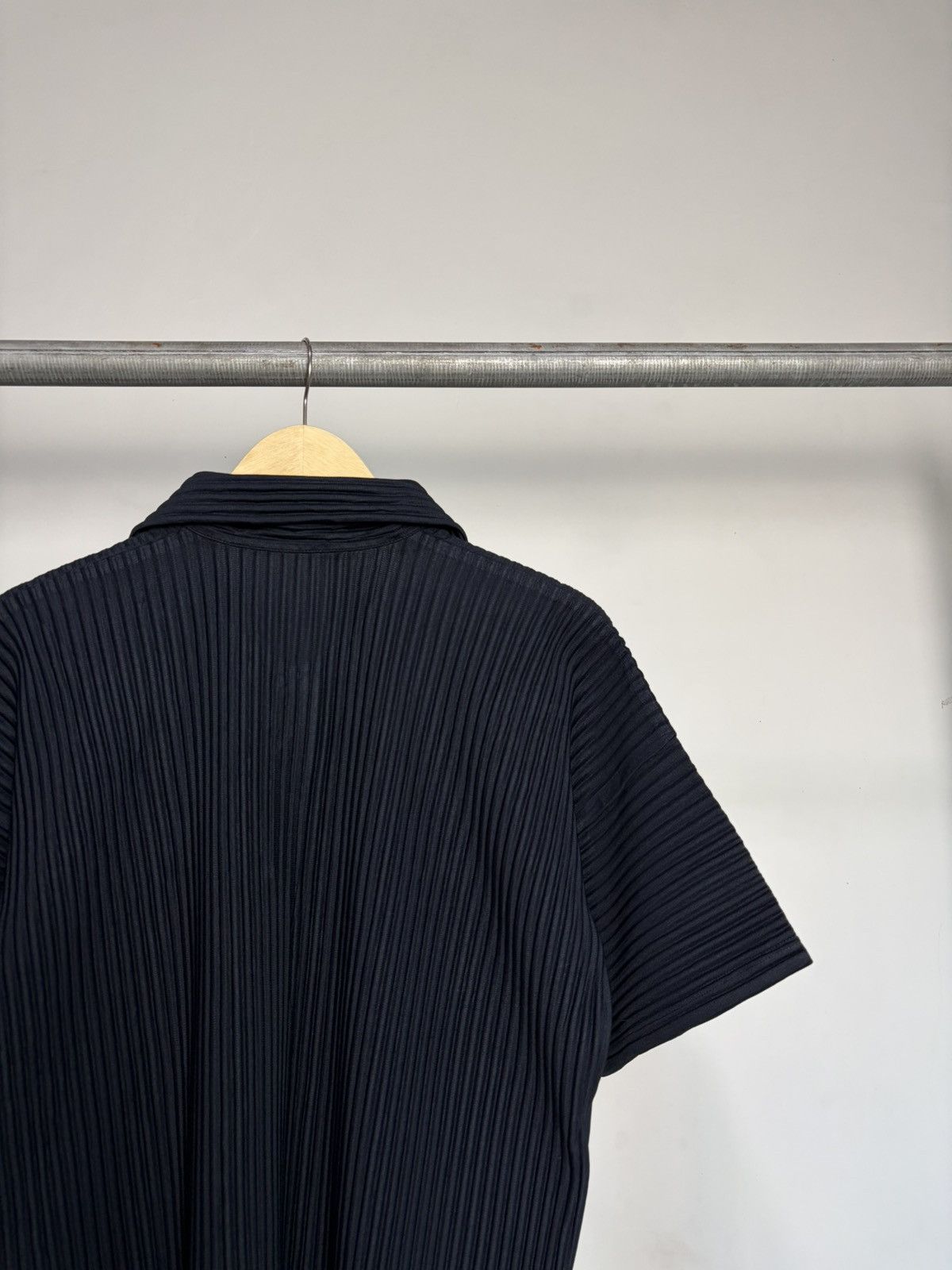 Homme Plisse Issey Miyake FREE TAX! Issey Miyake Homme Plisse Pleated Polo Shirt Size US L / EU 52-54 / 3 - 4 Thumbnail