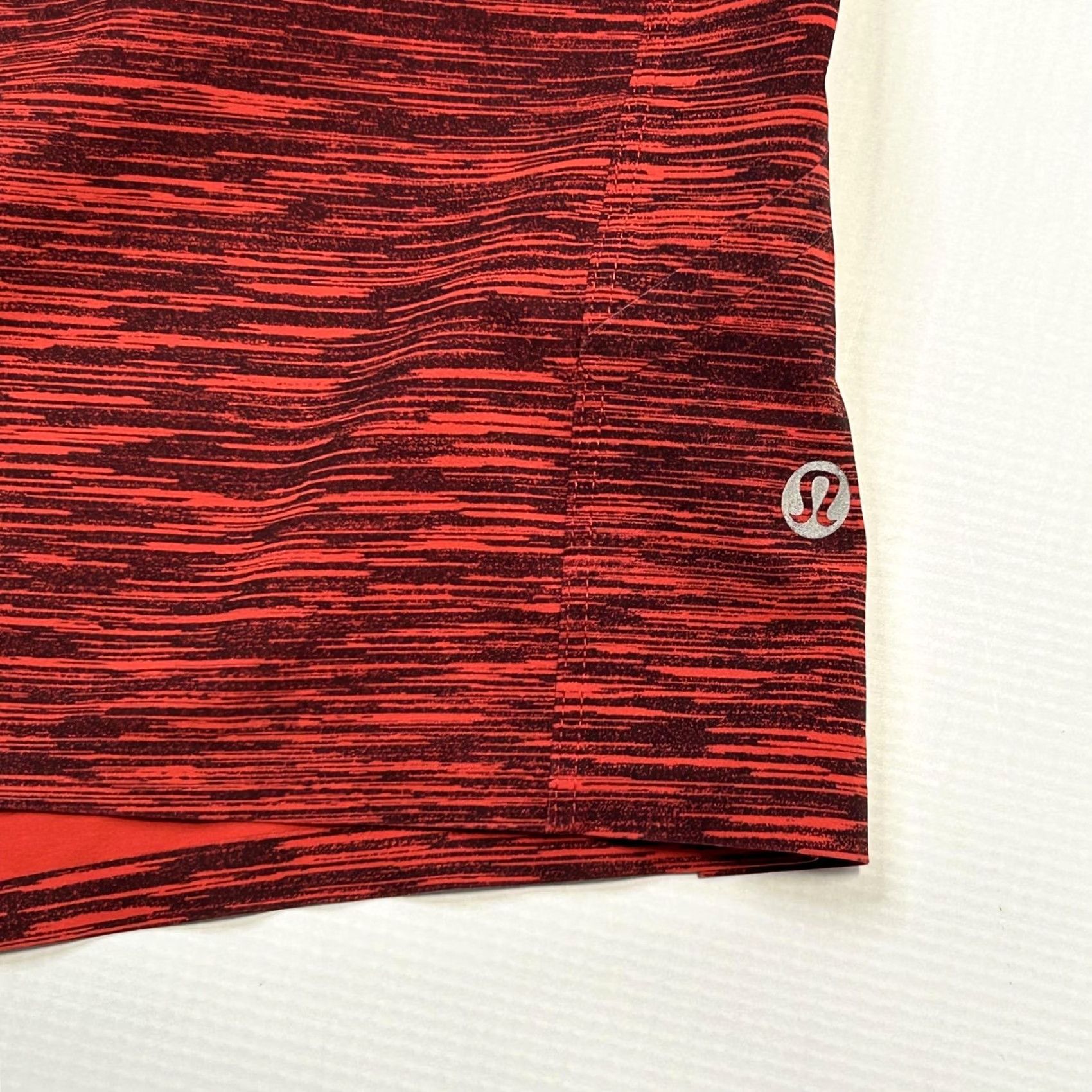 Lululemon Lululemon Shorts Mens M Red Black Surge Lined Drawstring Athletic Gym Size US 31 - 2 Thumbnail