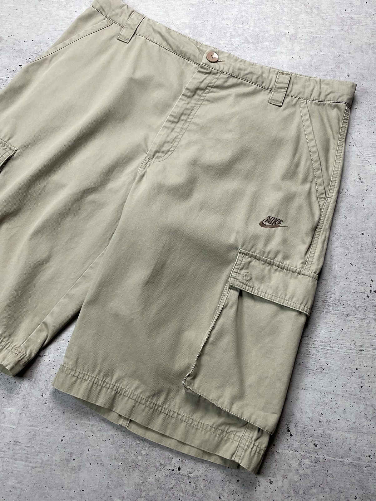Nike × Vintage Vintage Nike Cargo Shorts Size US 34 / EU 50 - 2 Thumbnail