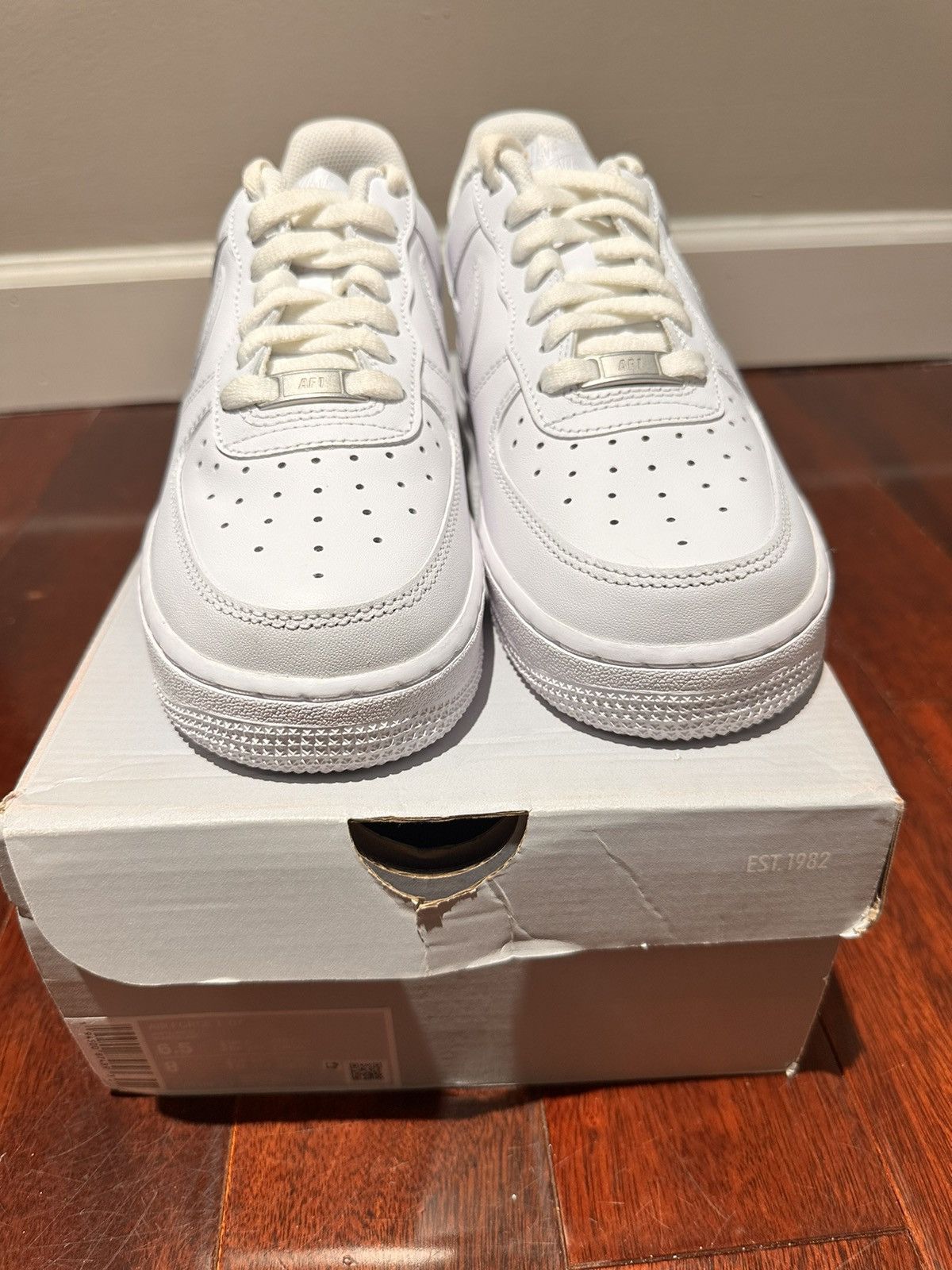image of Nike Af1 ‘07 All White Size 6.5M/8W Shoes, Men's