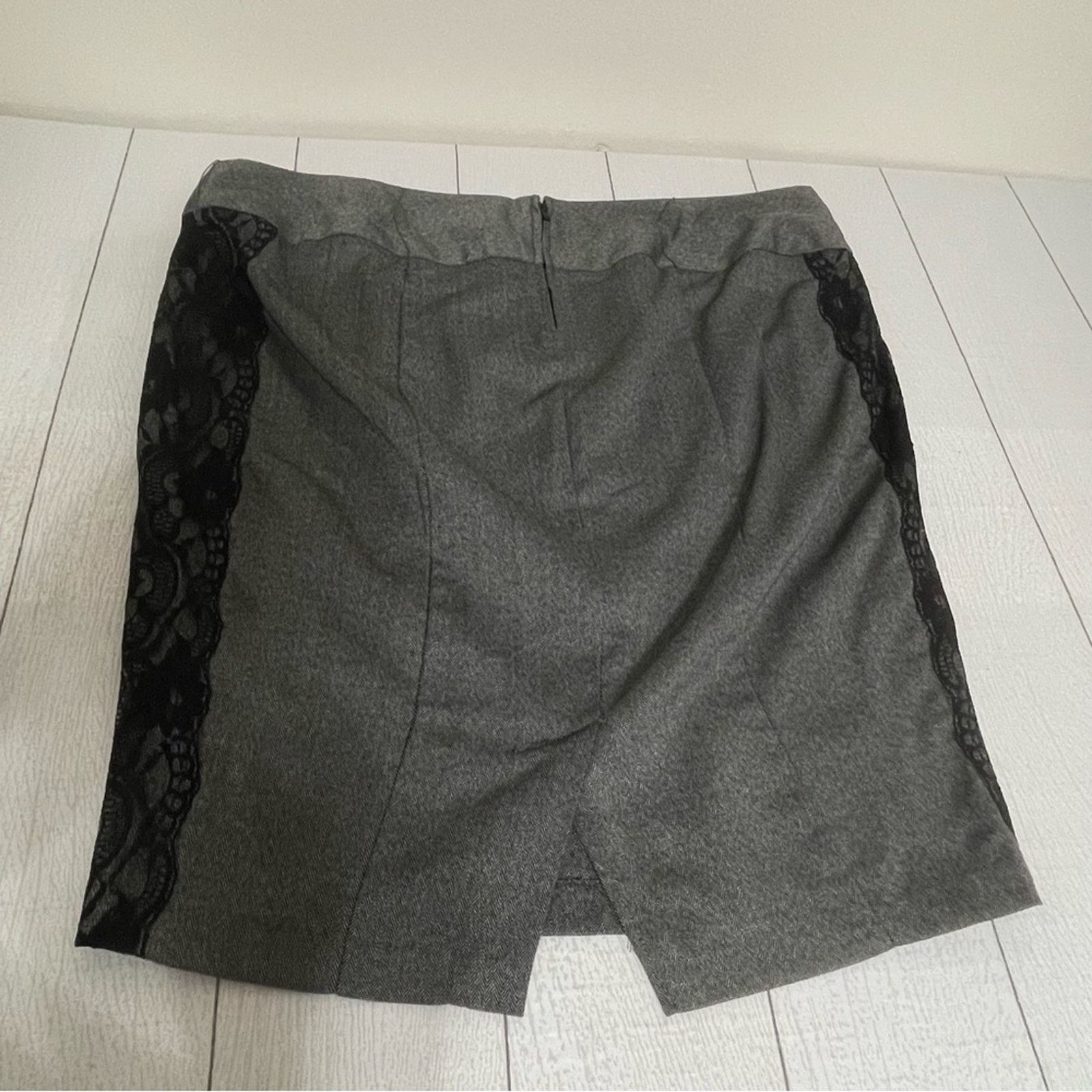 Other Z Cavaricci Gray Mini Skirt Black Lace Panels Size 14 Size 36" / US 14 / IT 50 - 11 Thumbnail