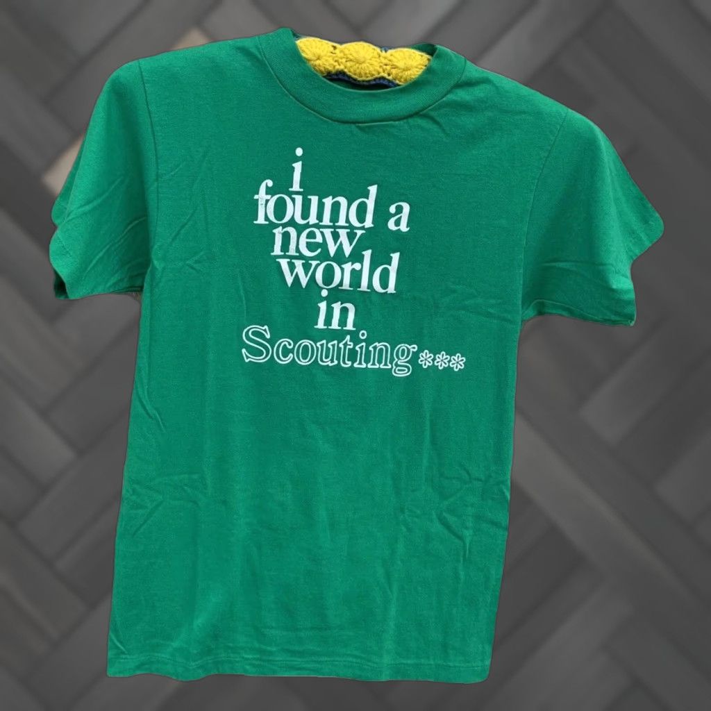 Hanes VINTAGE Hanes T-Shirt Girl Scouts Scouting I Found A New World In Scouting S Green 50% cotton 50% polyester Small / S Men Size US S / EU 44-46 / 1 - 1 Thumbnail