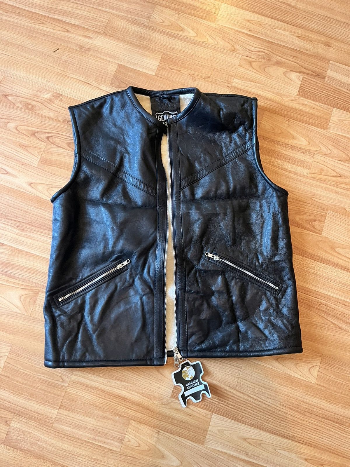 Genuine Leather Genuine sheepskin leather vest Size US L / EU 52-54 / 3 - 1 Thumbnail